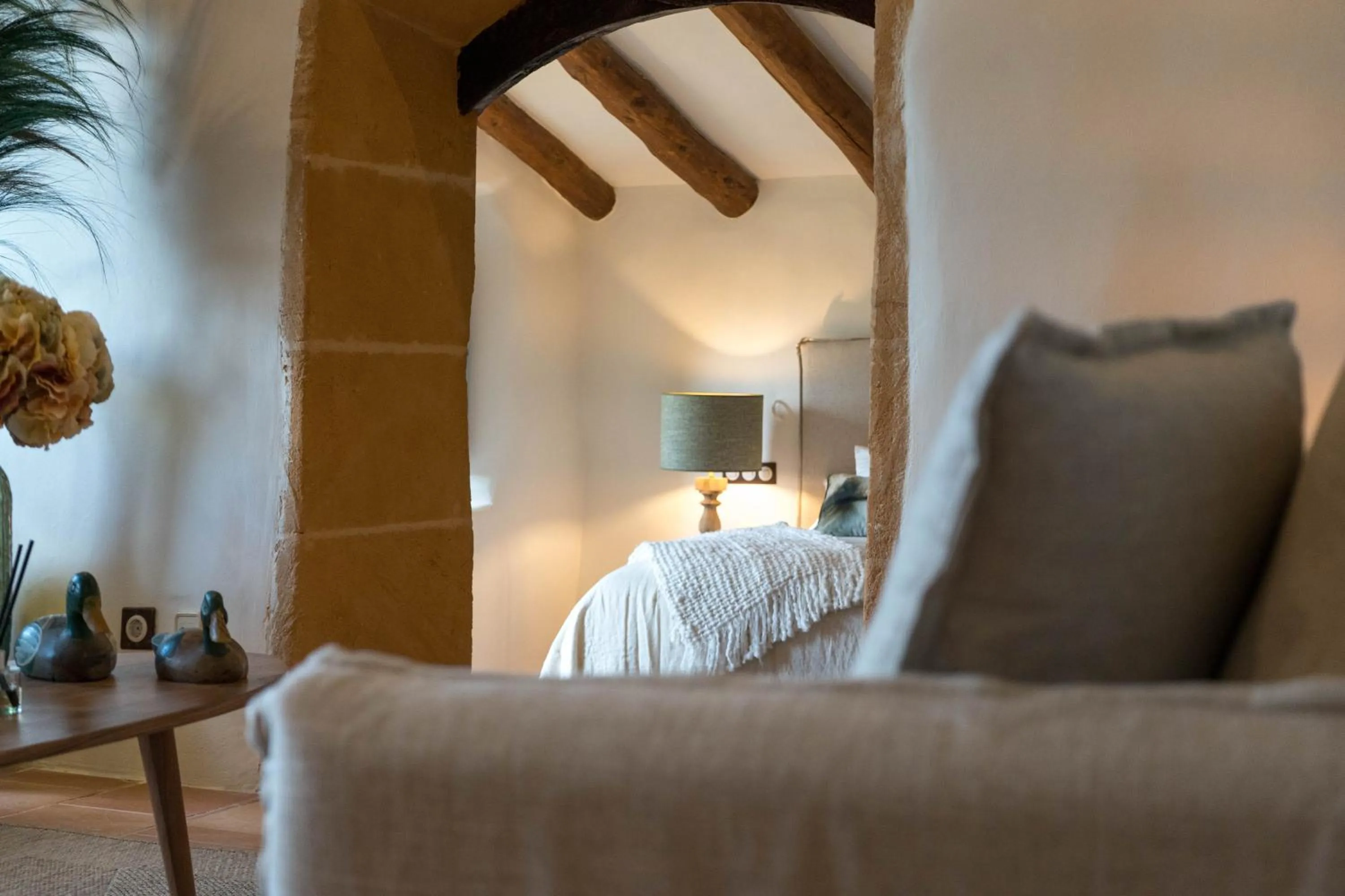 Bed in Reserva Rotana Golf Resort