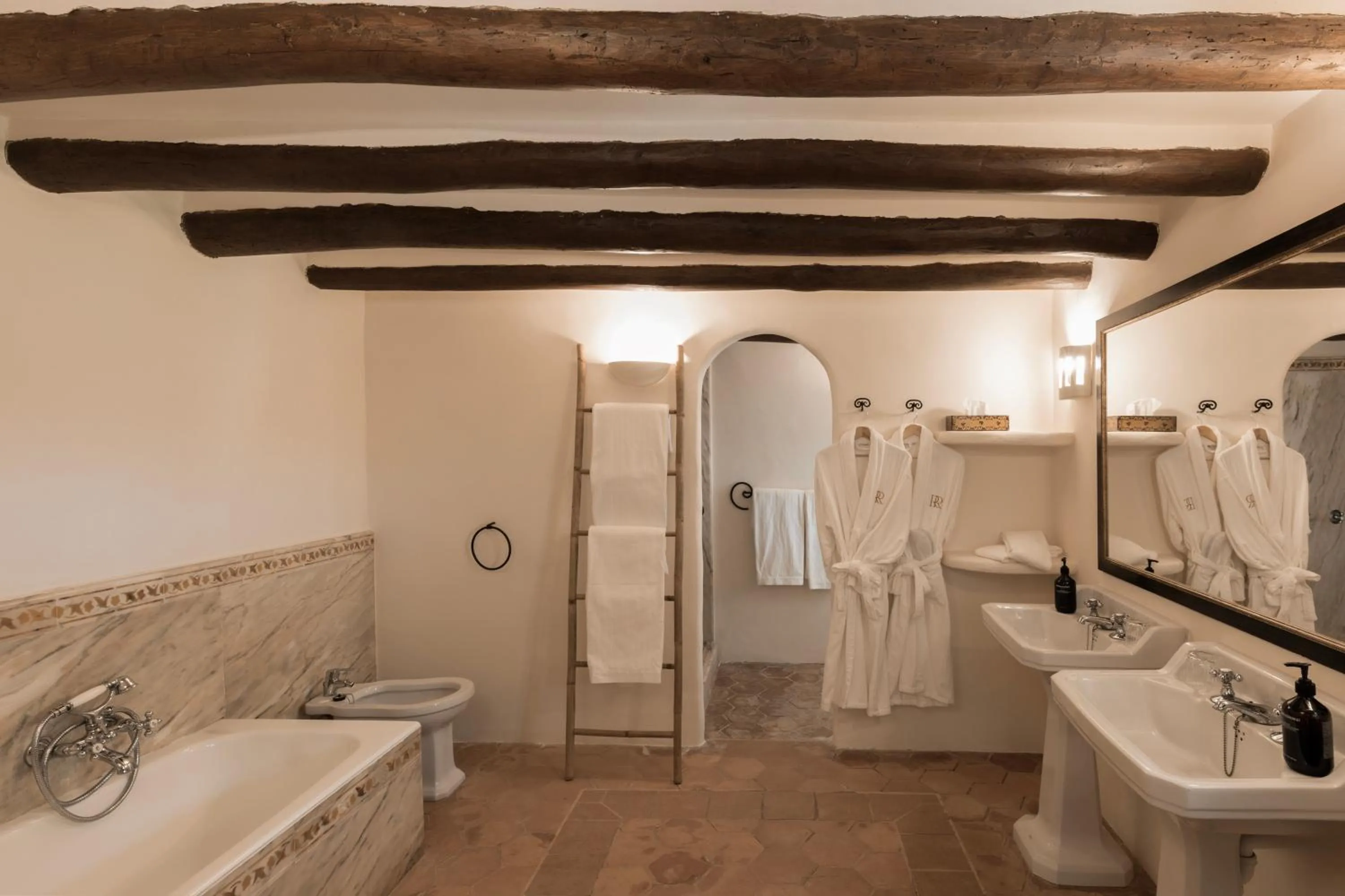 Bathroom in Reserva Rotana Golf Resort