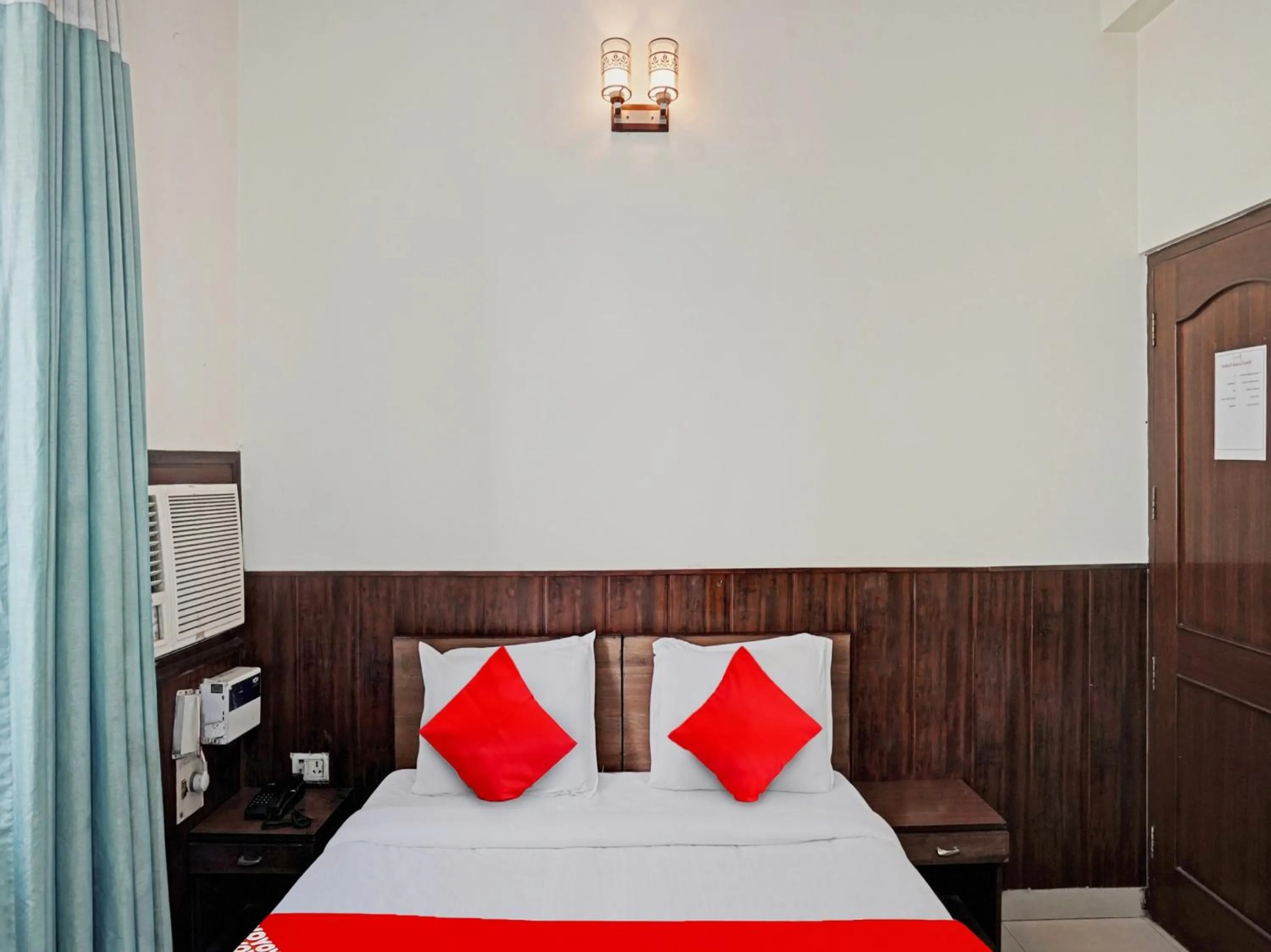 Bedroom in Hotel O Grand Stay