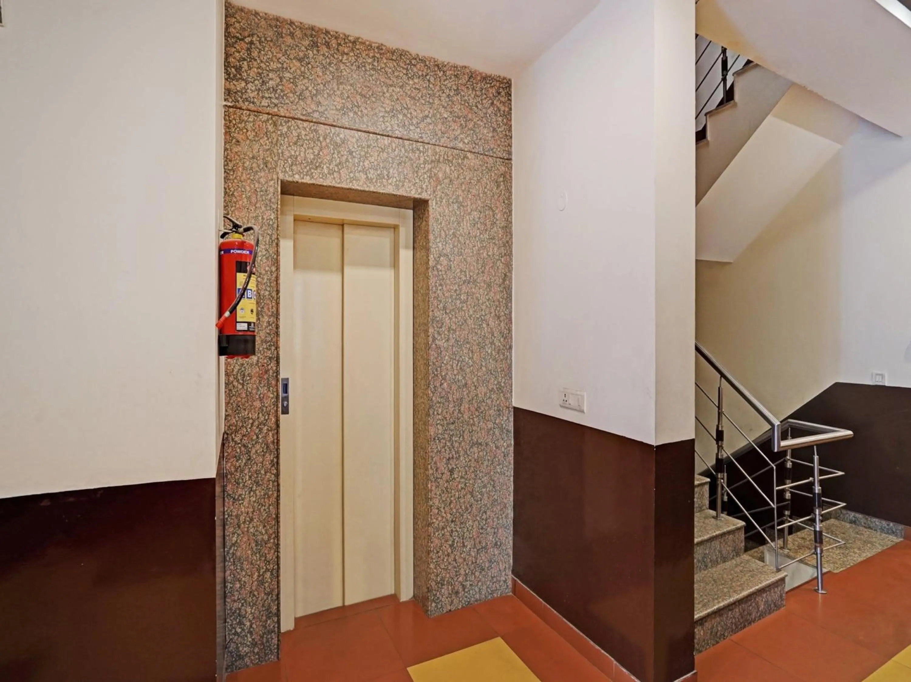 Lobby or reception in Hotel O Grand Stay