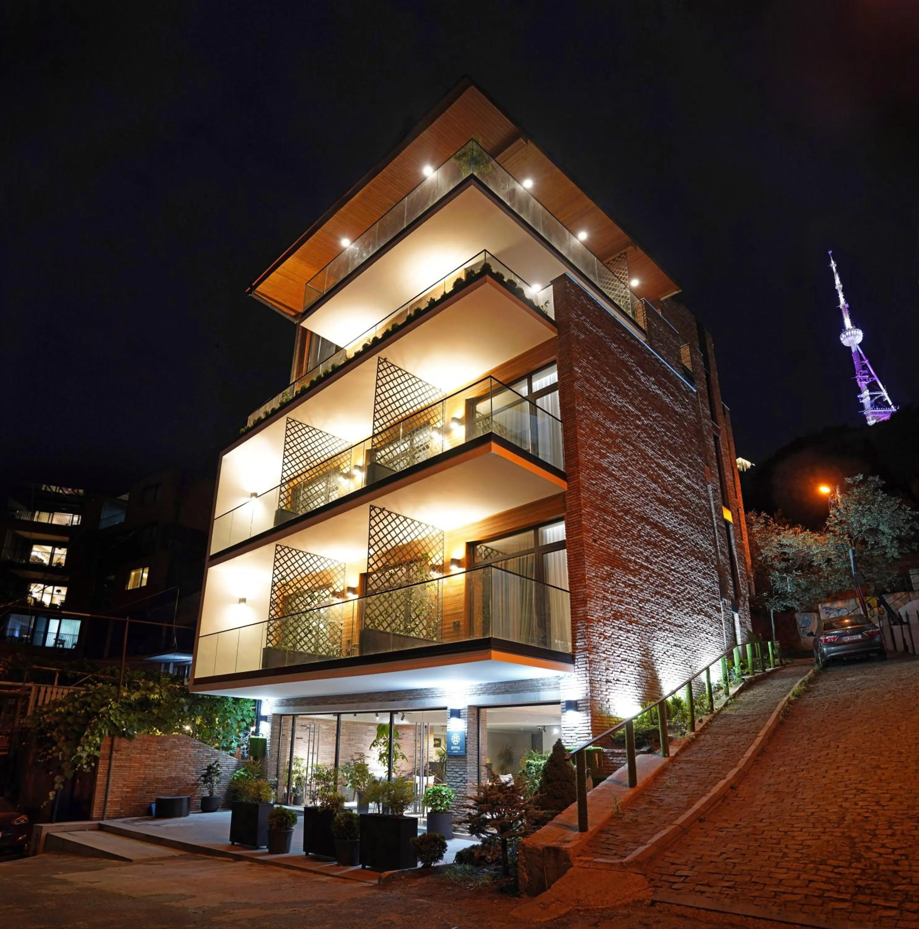 Property building in Hotel Tiflisi Inn