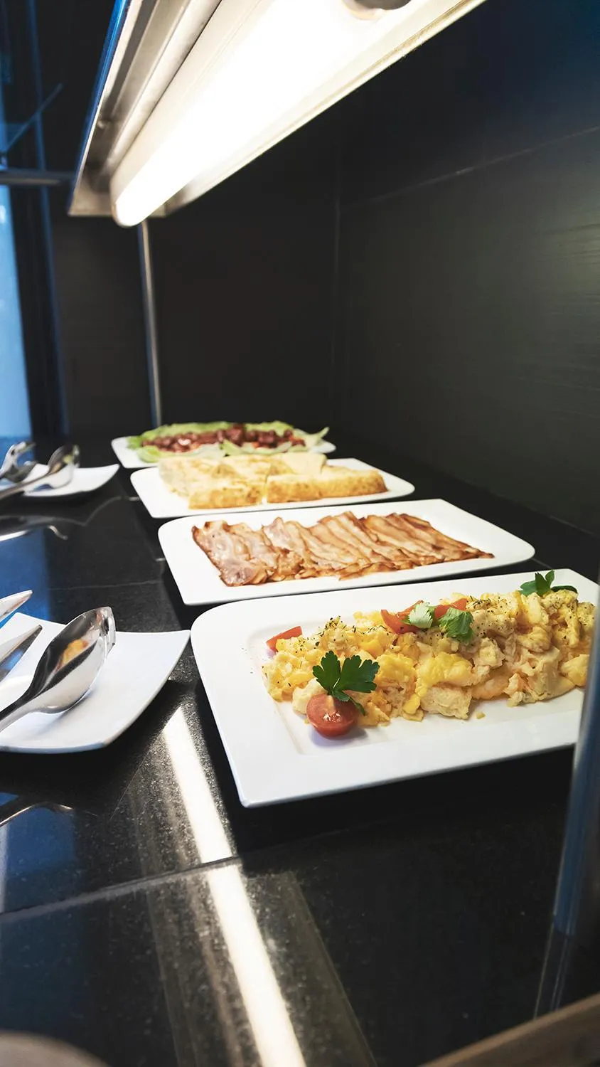 Buffet breakfast in Hotel & Spa Real Ciudad De Zaragoza