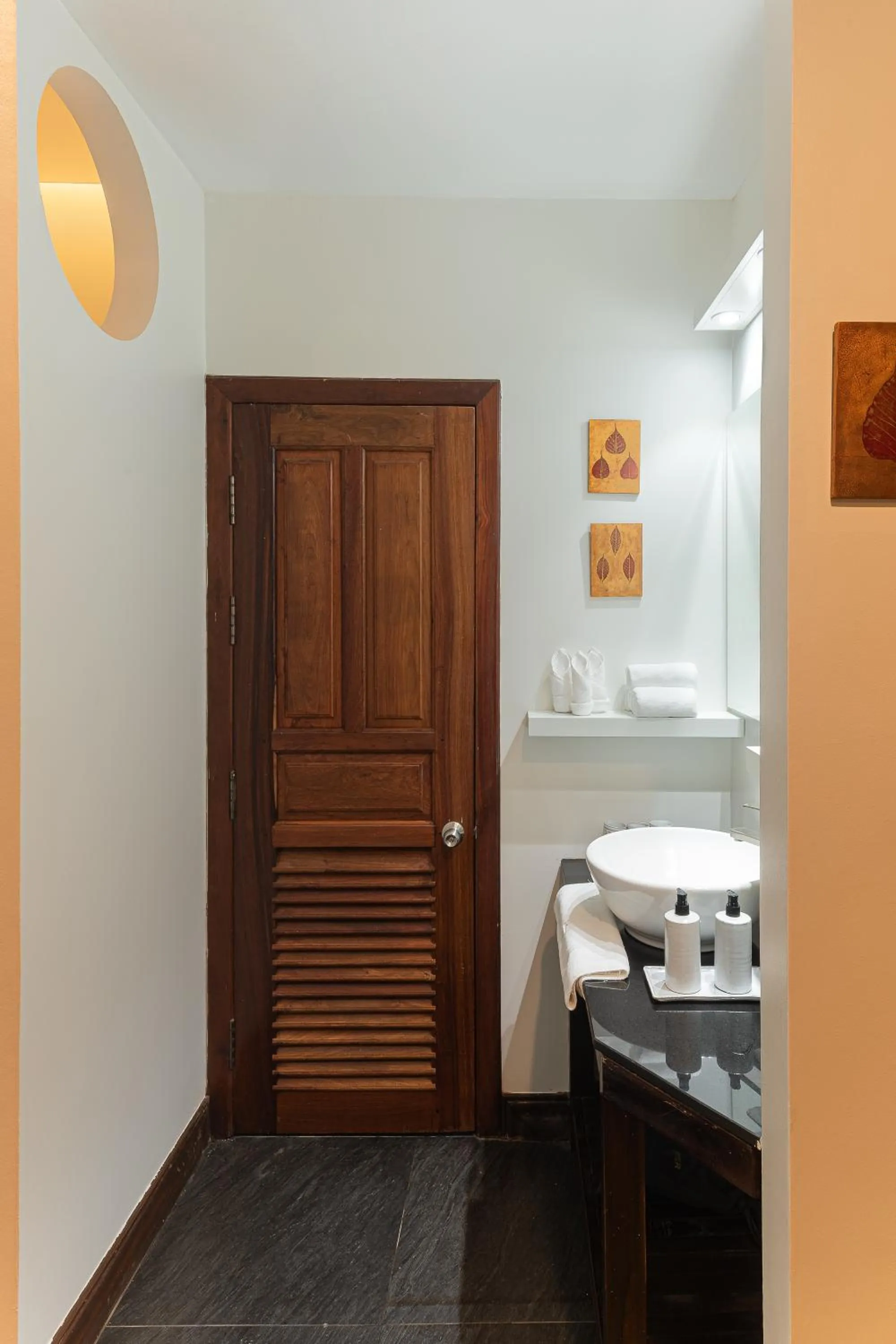 Toilet in Pavillon d'Orient Boutique Hotel