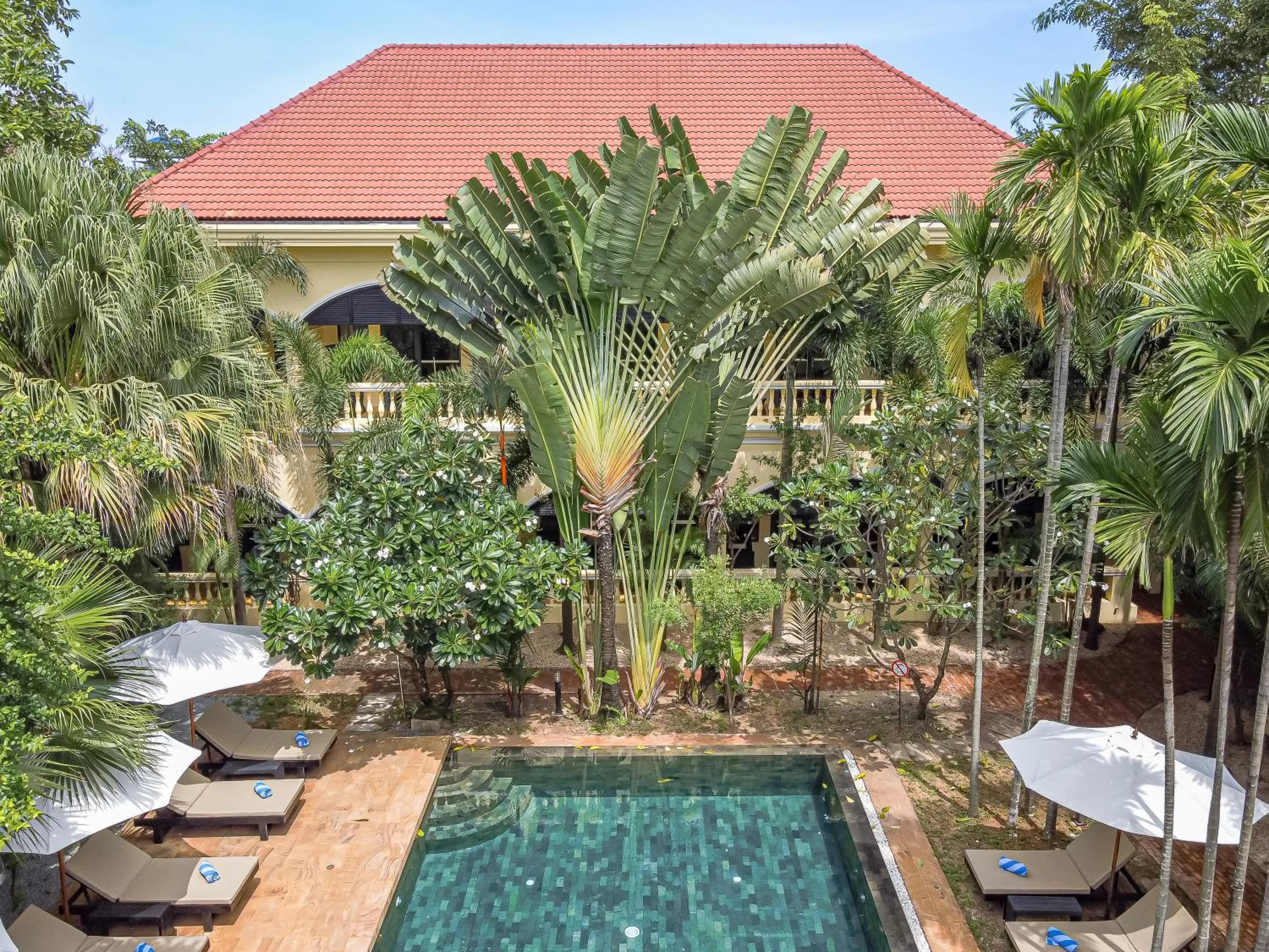 Pool view in Pavillon d'Orient Boutique Hotel