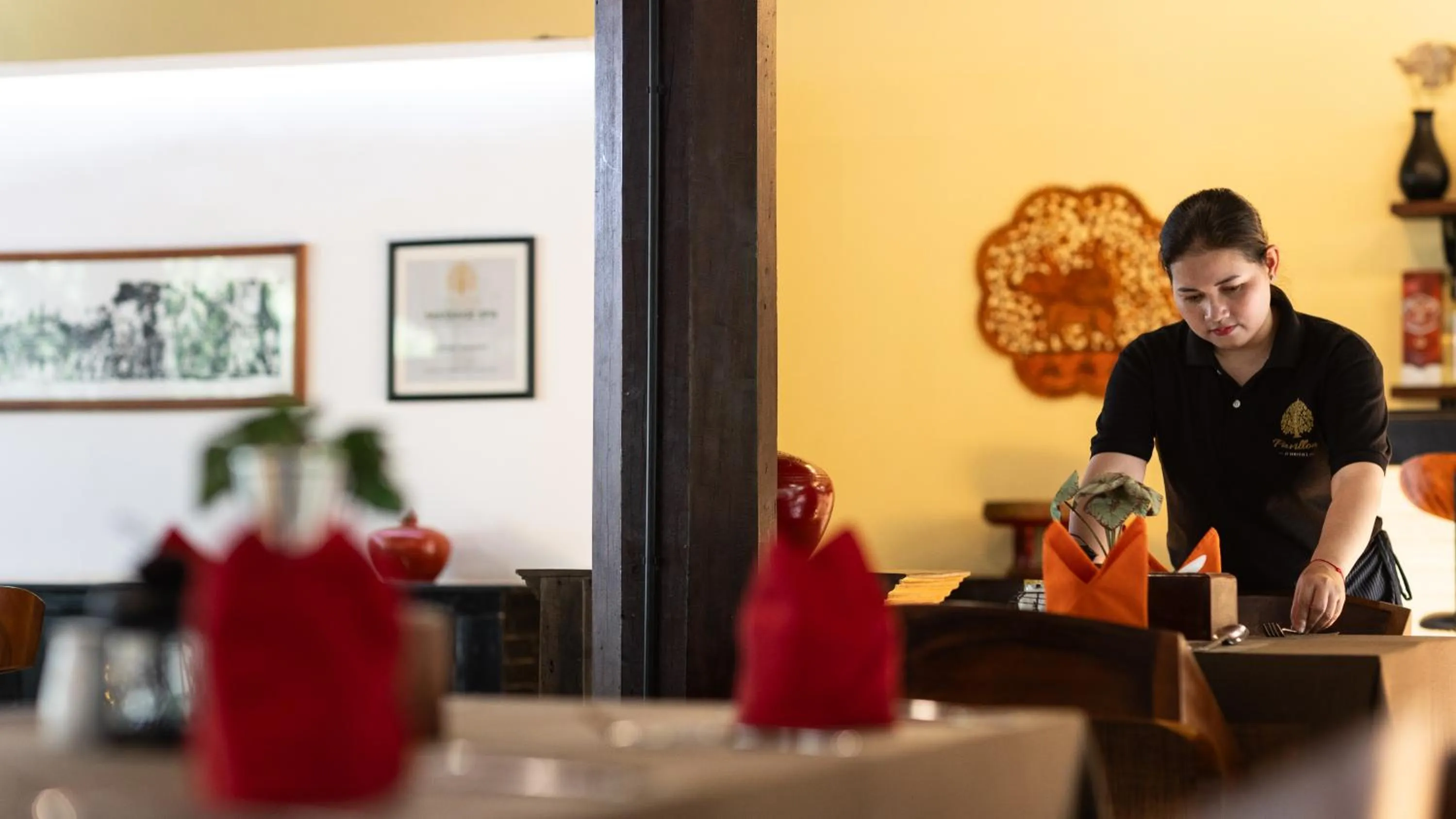 Restaurant/places to eat in Pavillon d'Orient Boutique Hotel