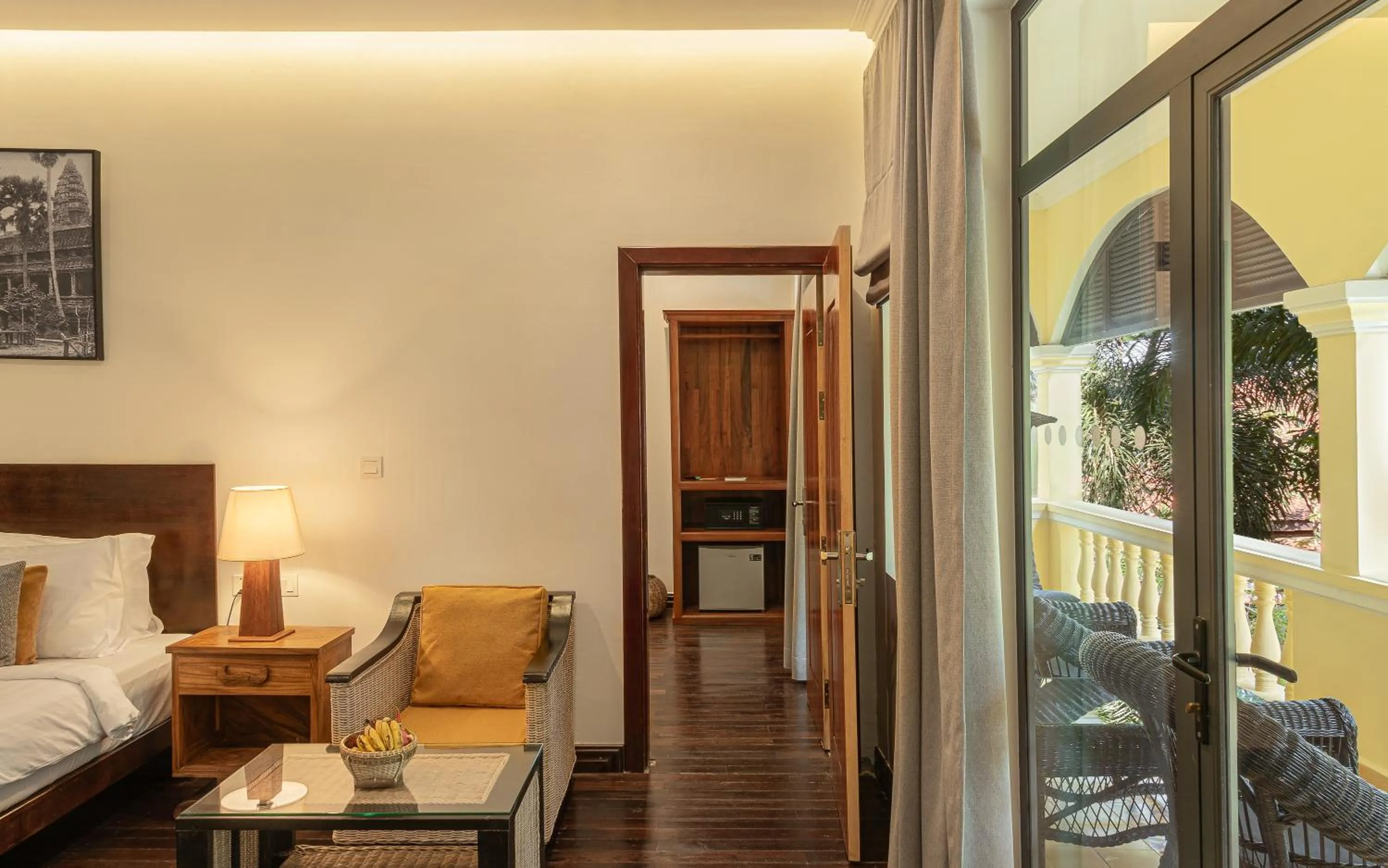 Property building, Bed in Pavillon d'Orient Boutique Hotel