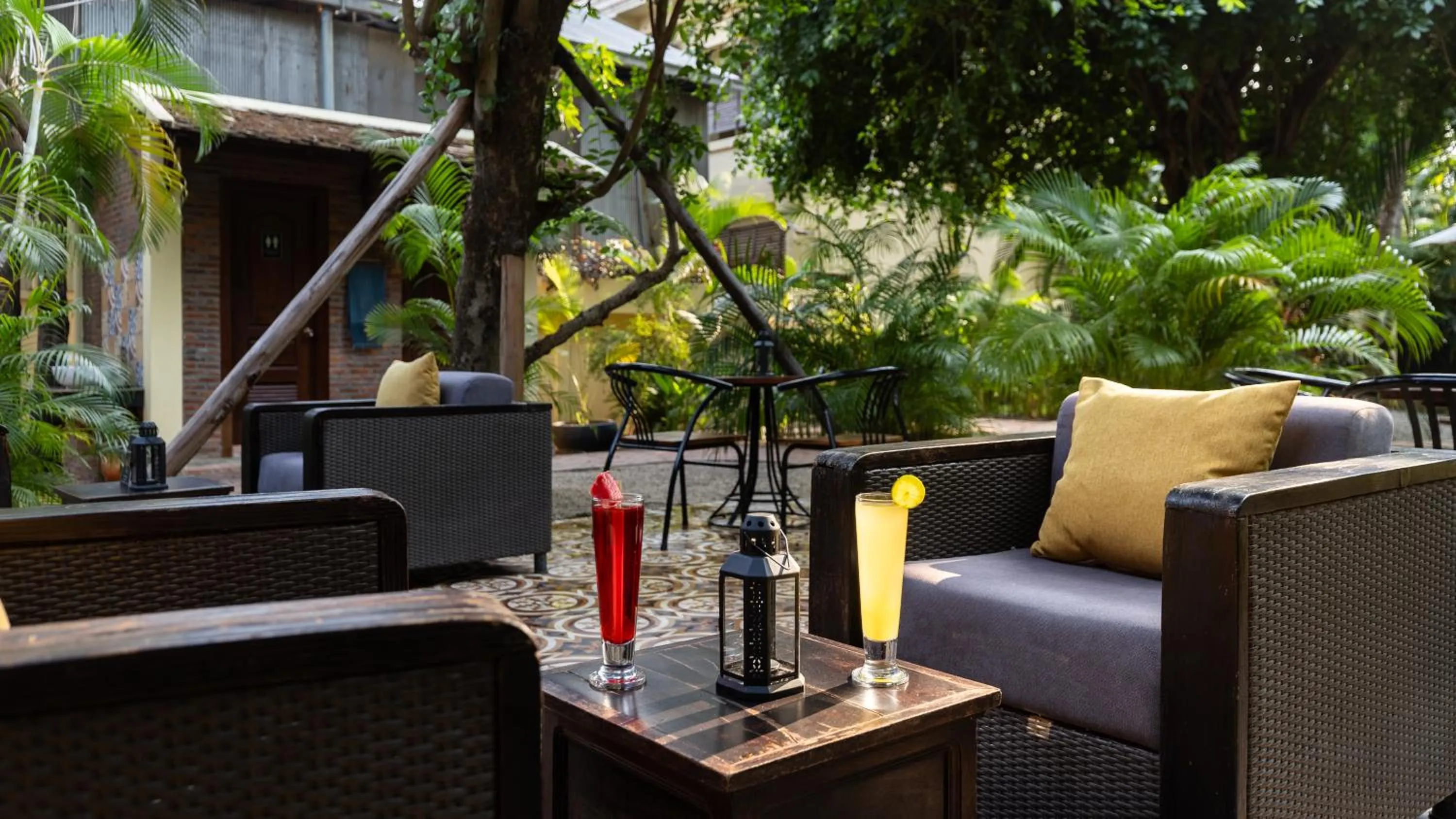 Property building in Pavillon d'Orient Boutique Hotel