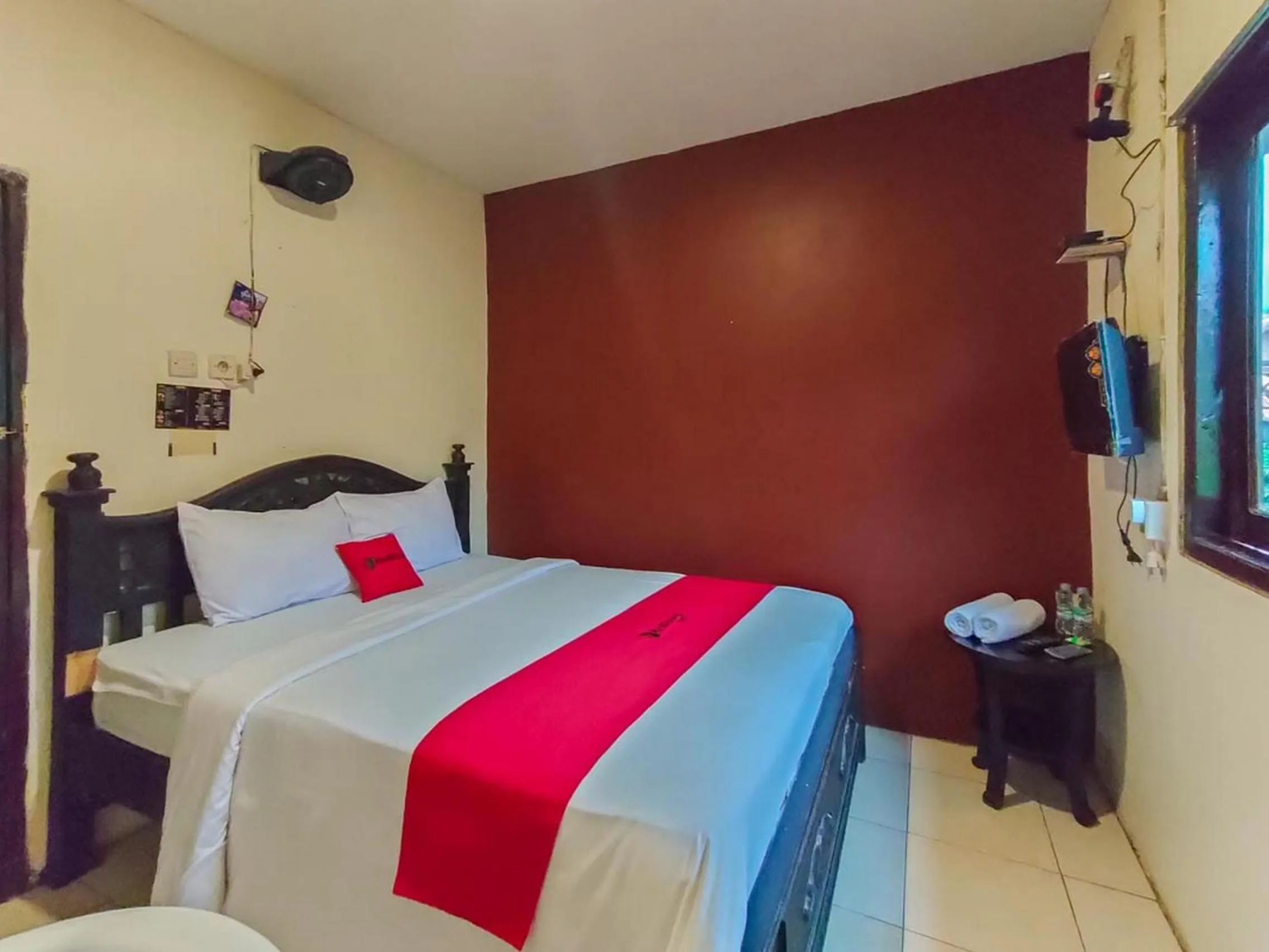 Double Room in RedDoorz at Pacet Mojokerto