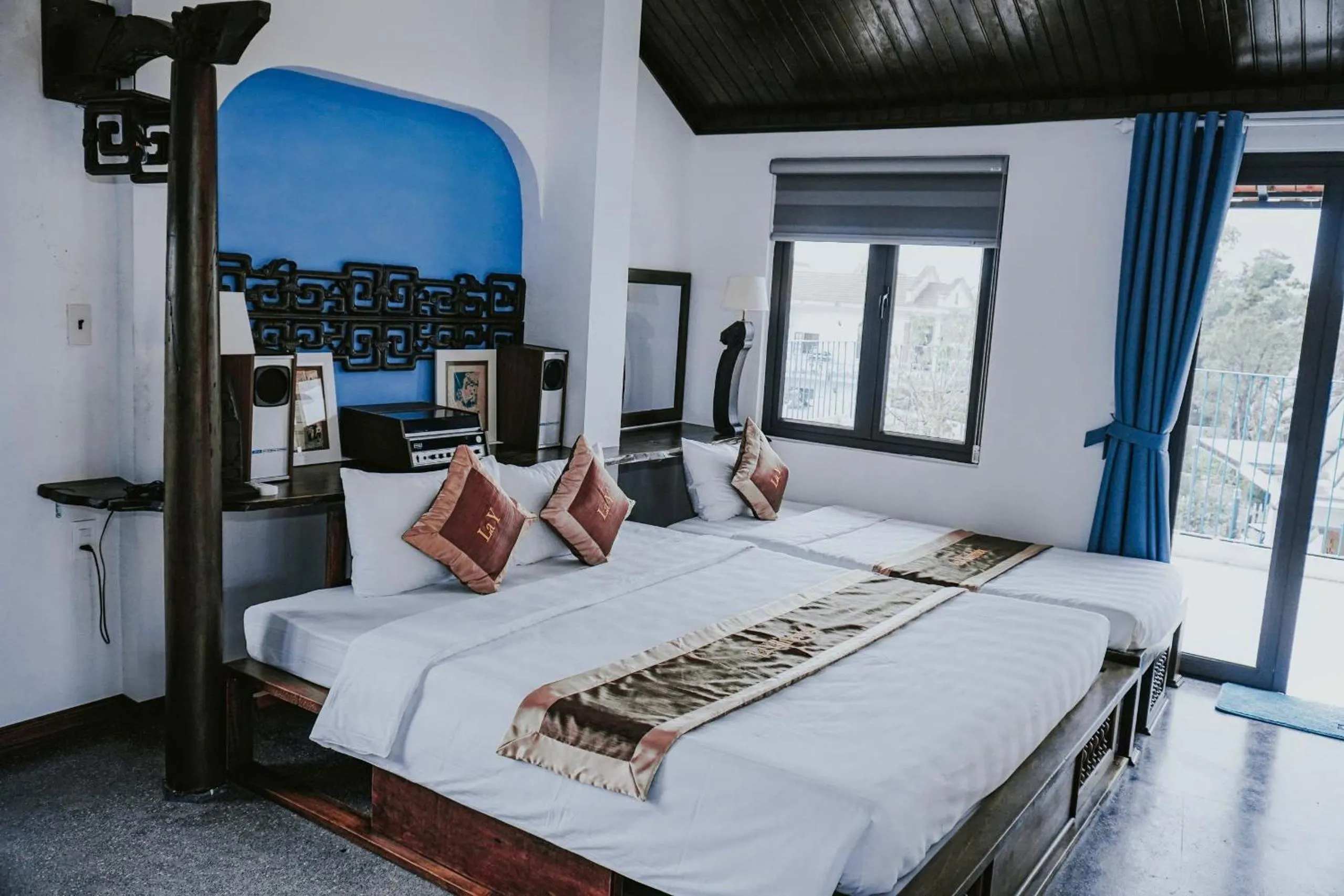 Coffee/tea facilities, Bed in La Y Riverview