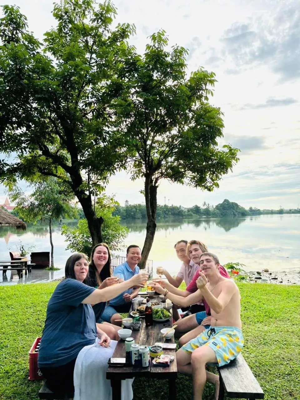 Patio in La Y Riverview