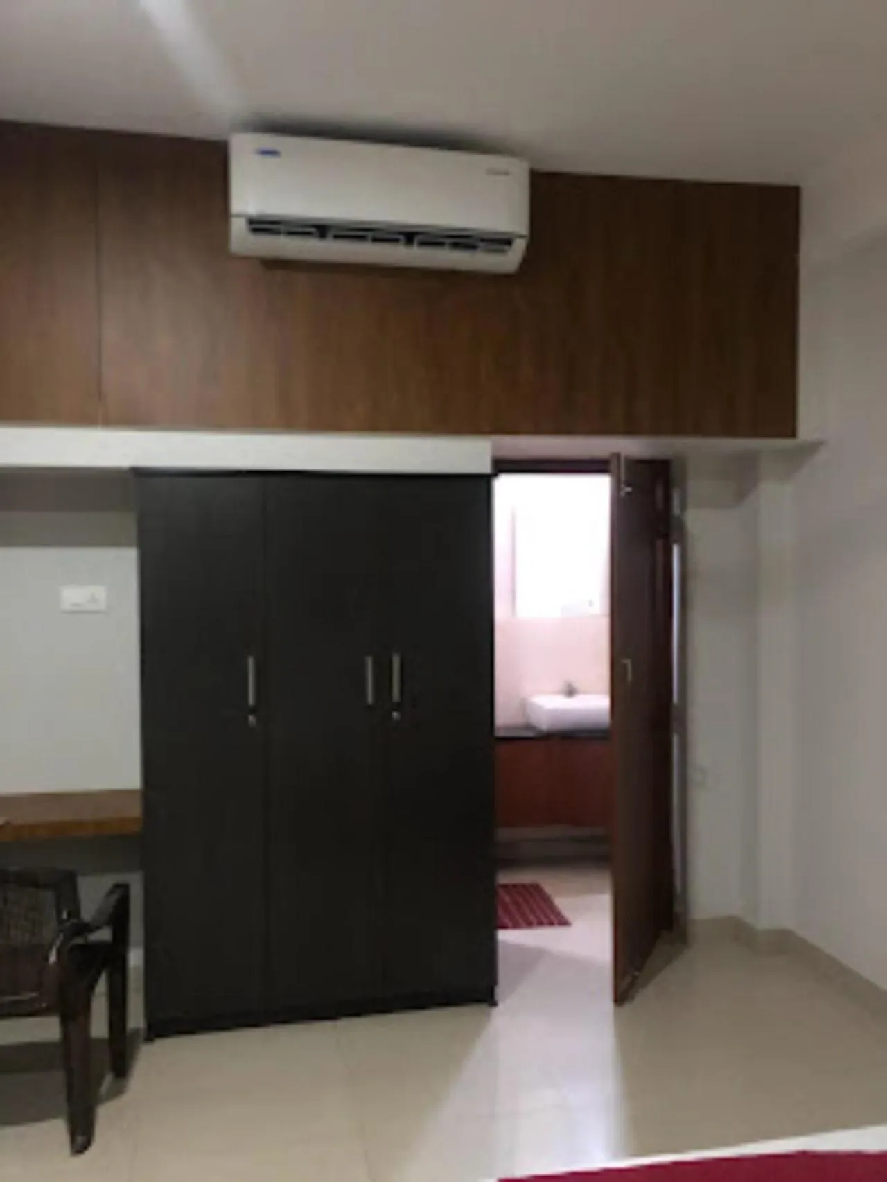 Bed in Redbell suites Residency