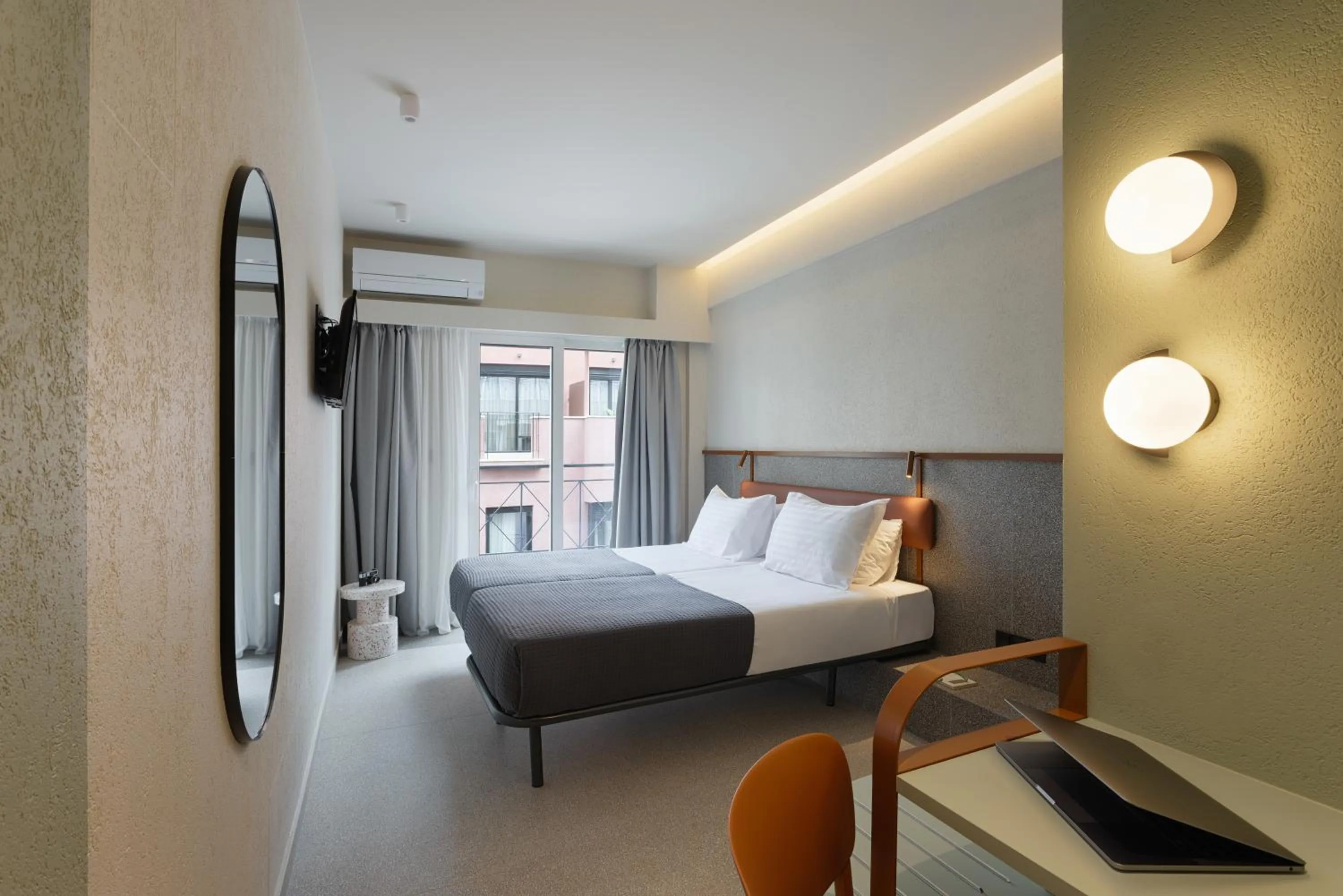 Photo of the whole room, Bed in Evripides Hotel