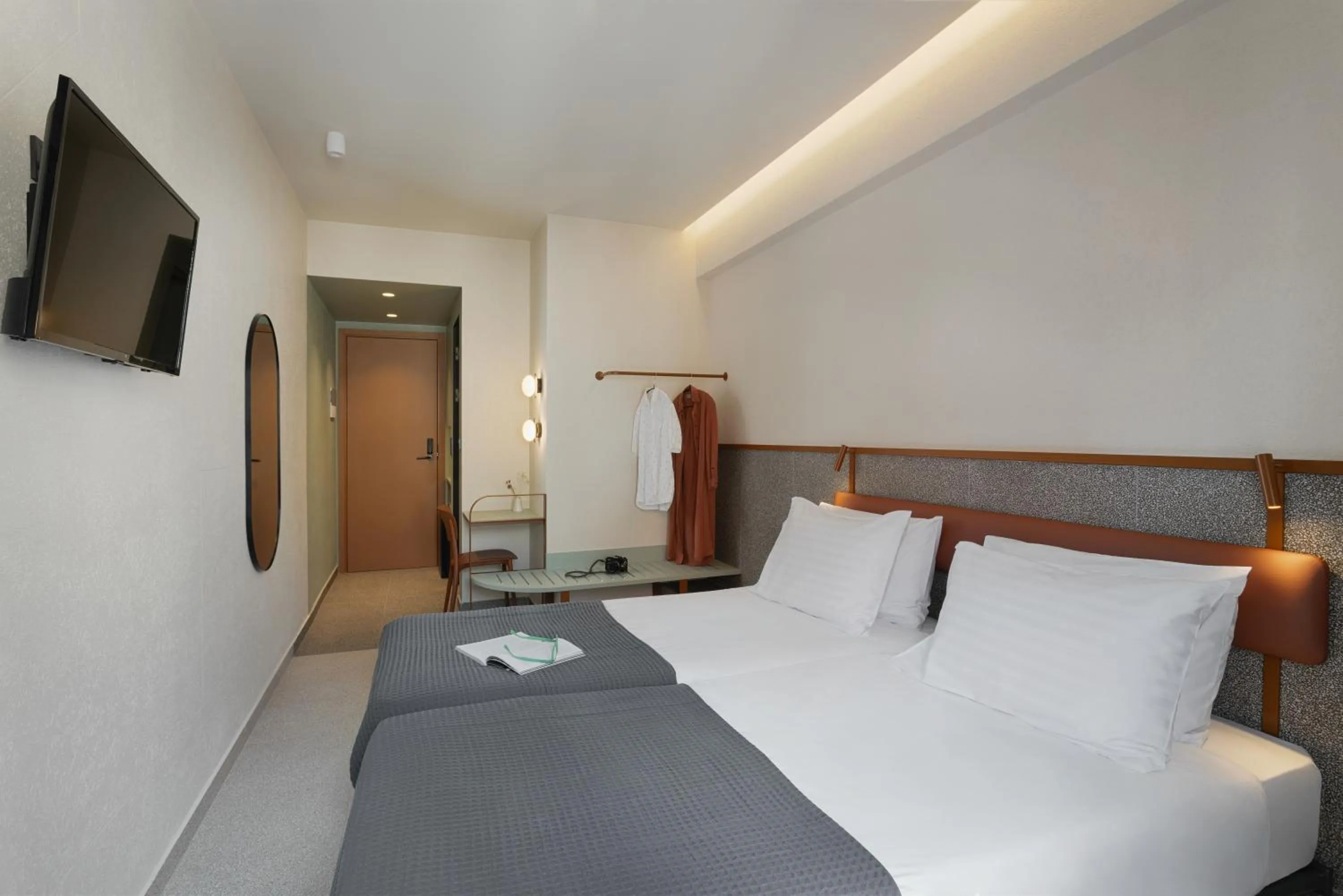 Bedroom, Bed in Evripides Hotel