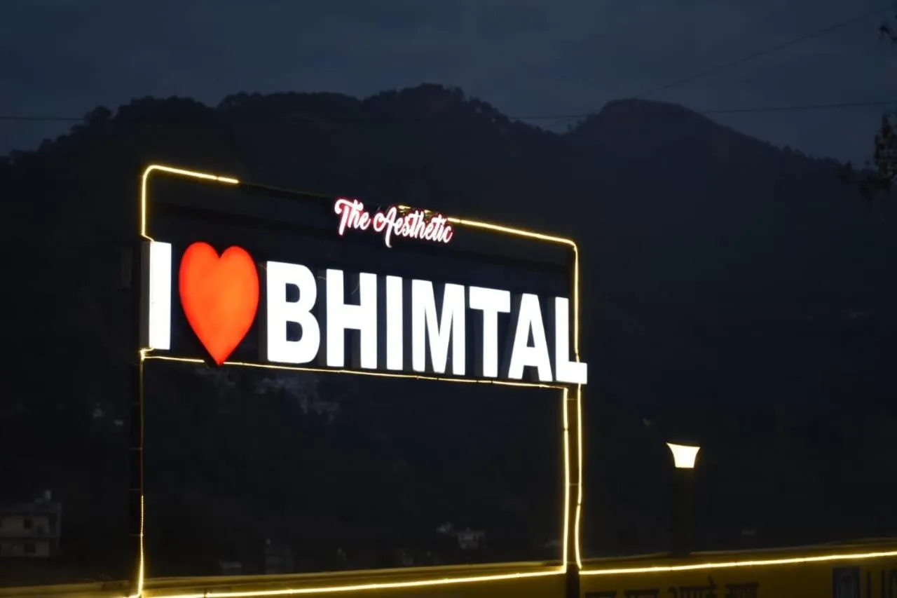 The Aesthetic Hotel & Restaurant