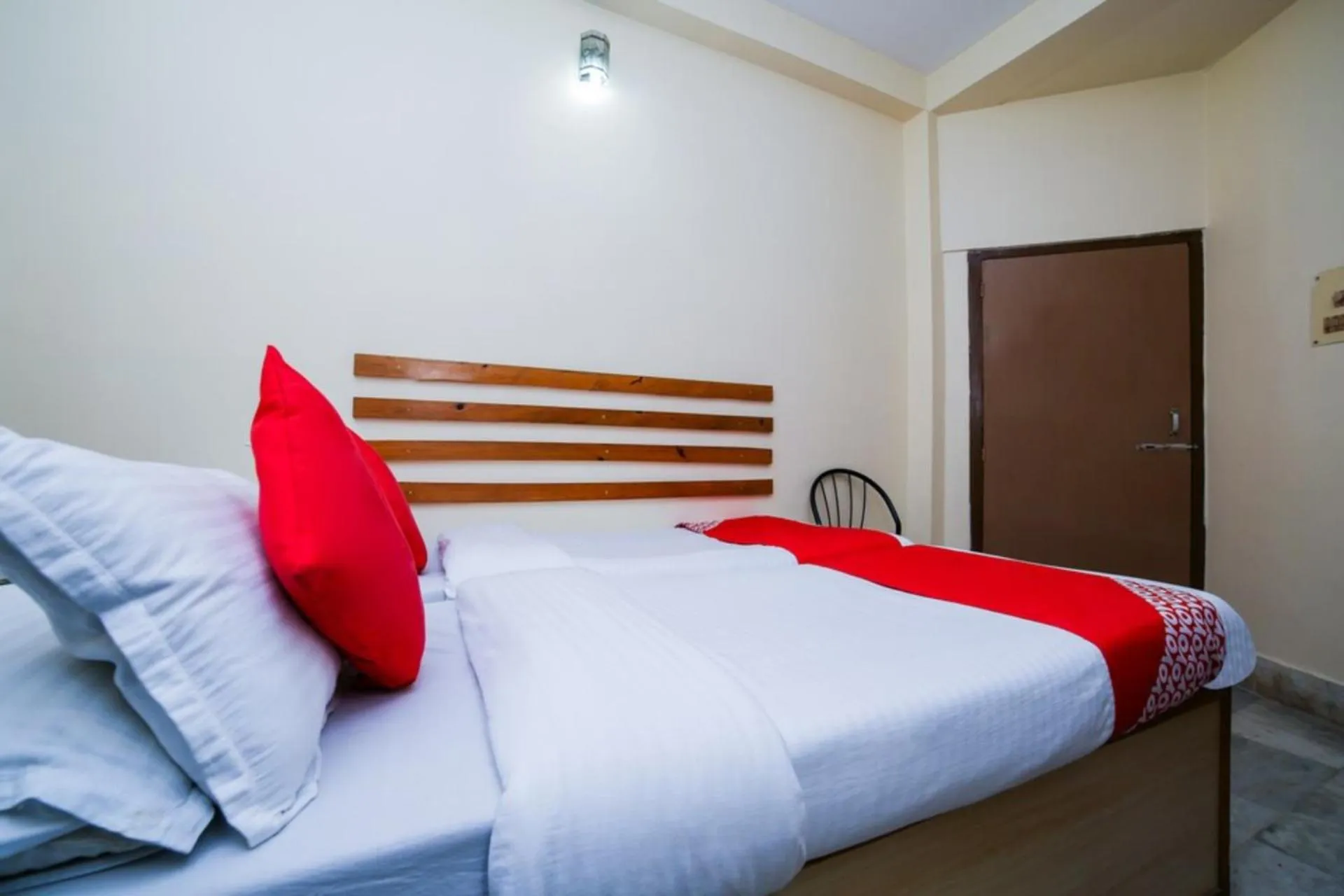 Property building, Bed in Uttam Guest House