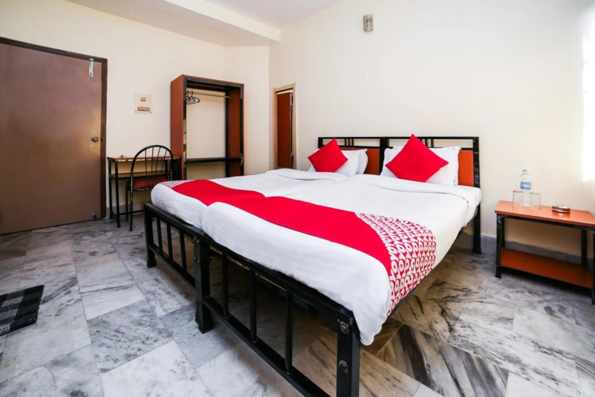 Bedroom, Bed in Uttam Guest House