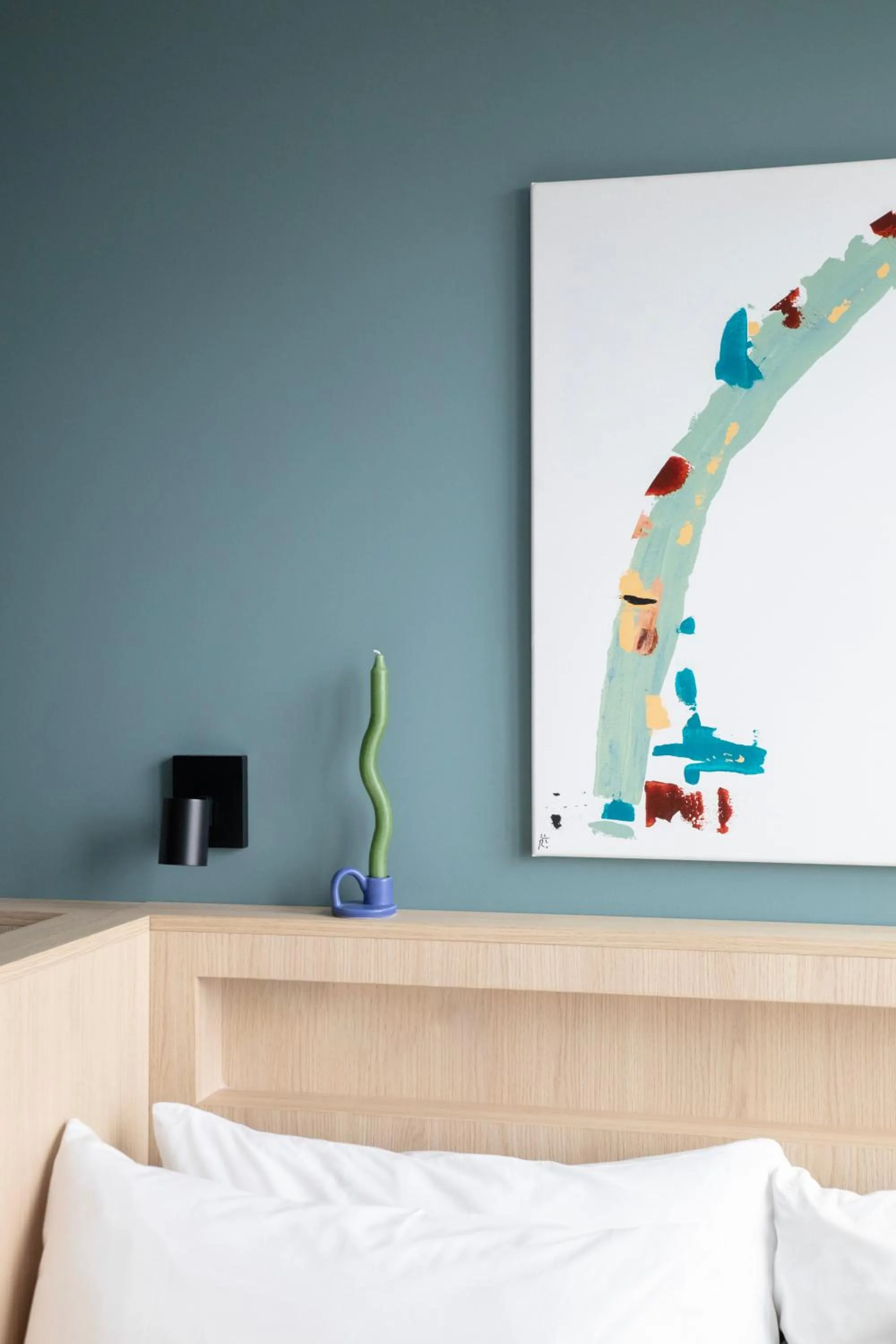 Bed in Bob W London Tower Hill - Studios