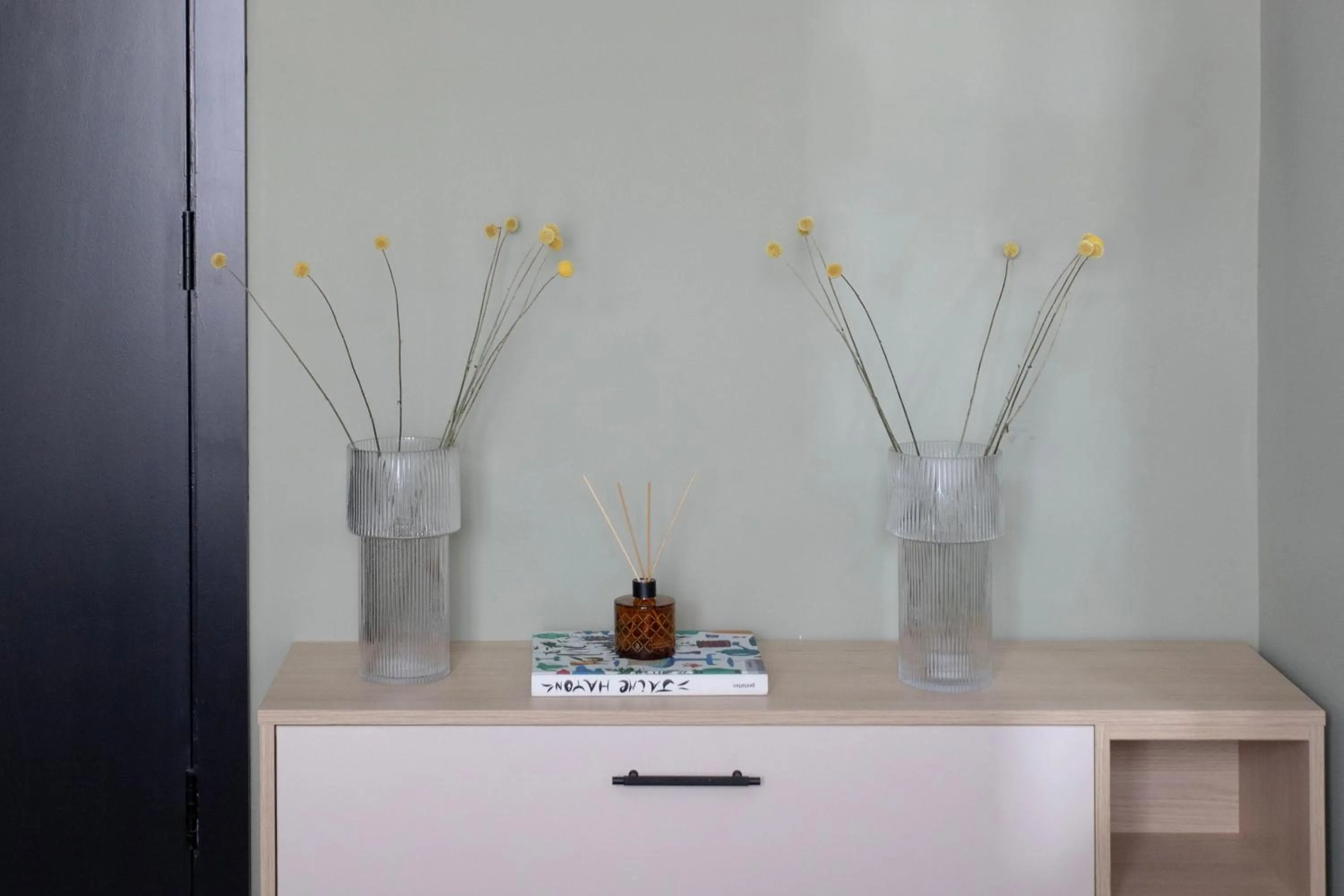 Living room in Bob W London Tower Hill - Studios