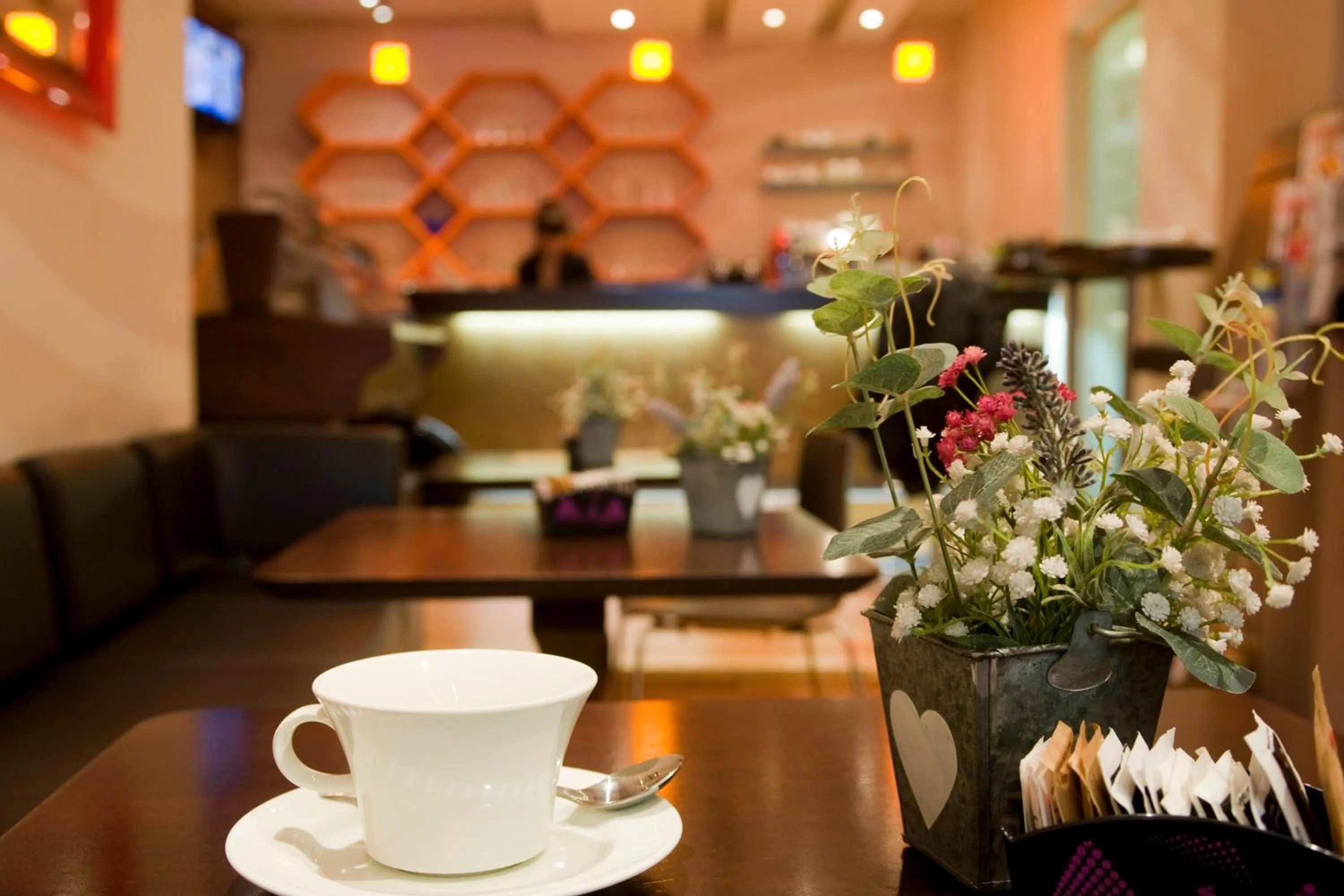 Restaurant/places to eat in Arethusa Hotel Athens