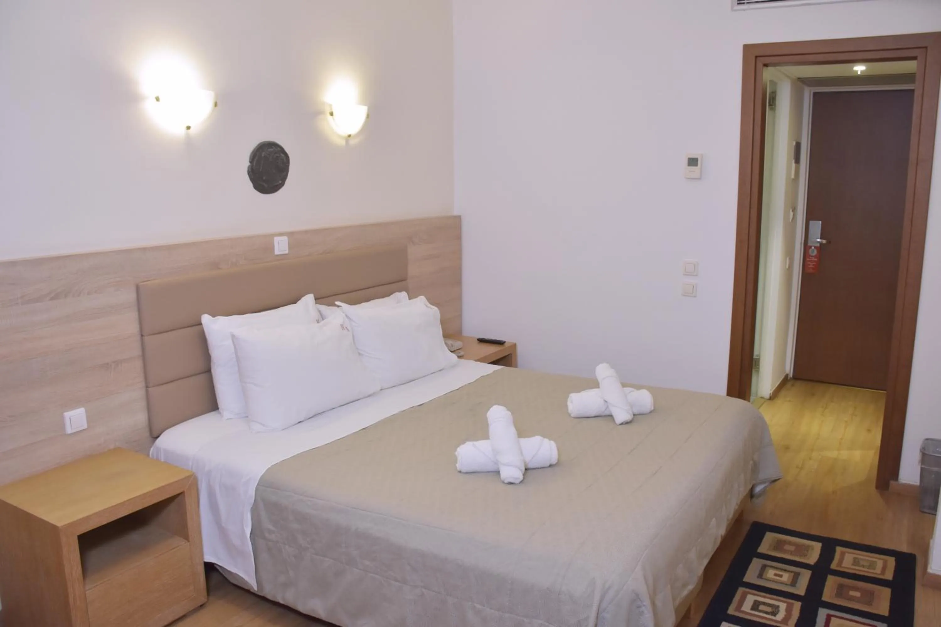 Bedroom, Bed in Arethusa Hotel Athens