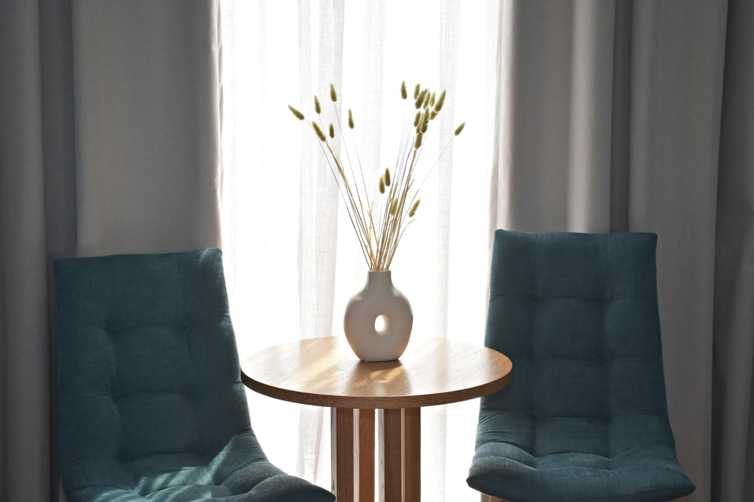 Seating area in Arethusa Hotel Athens