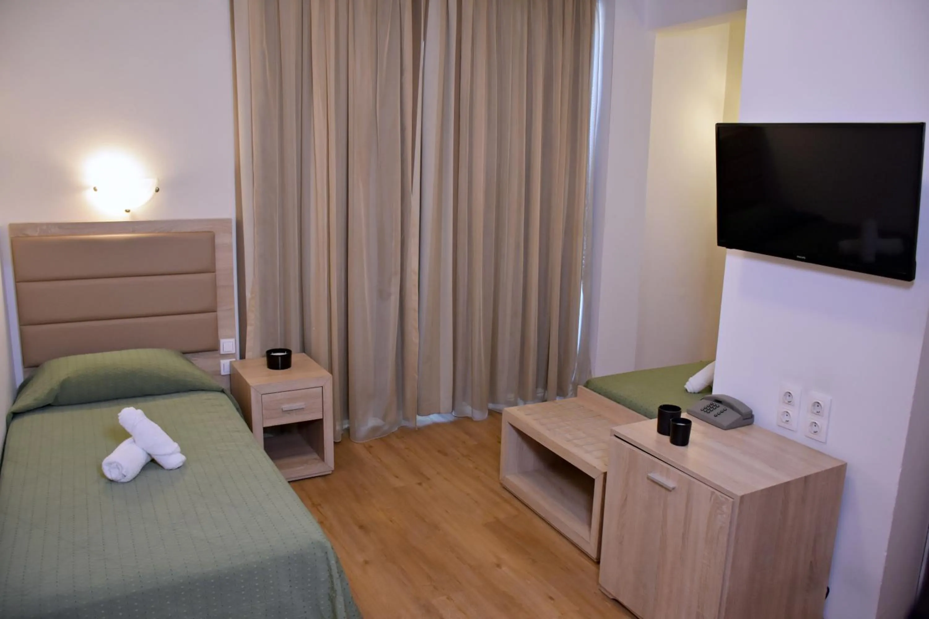 Bedroom, Bed in Arethusa Hotel Athens