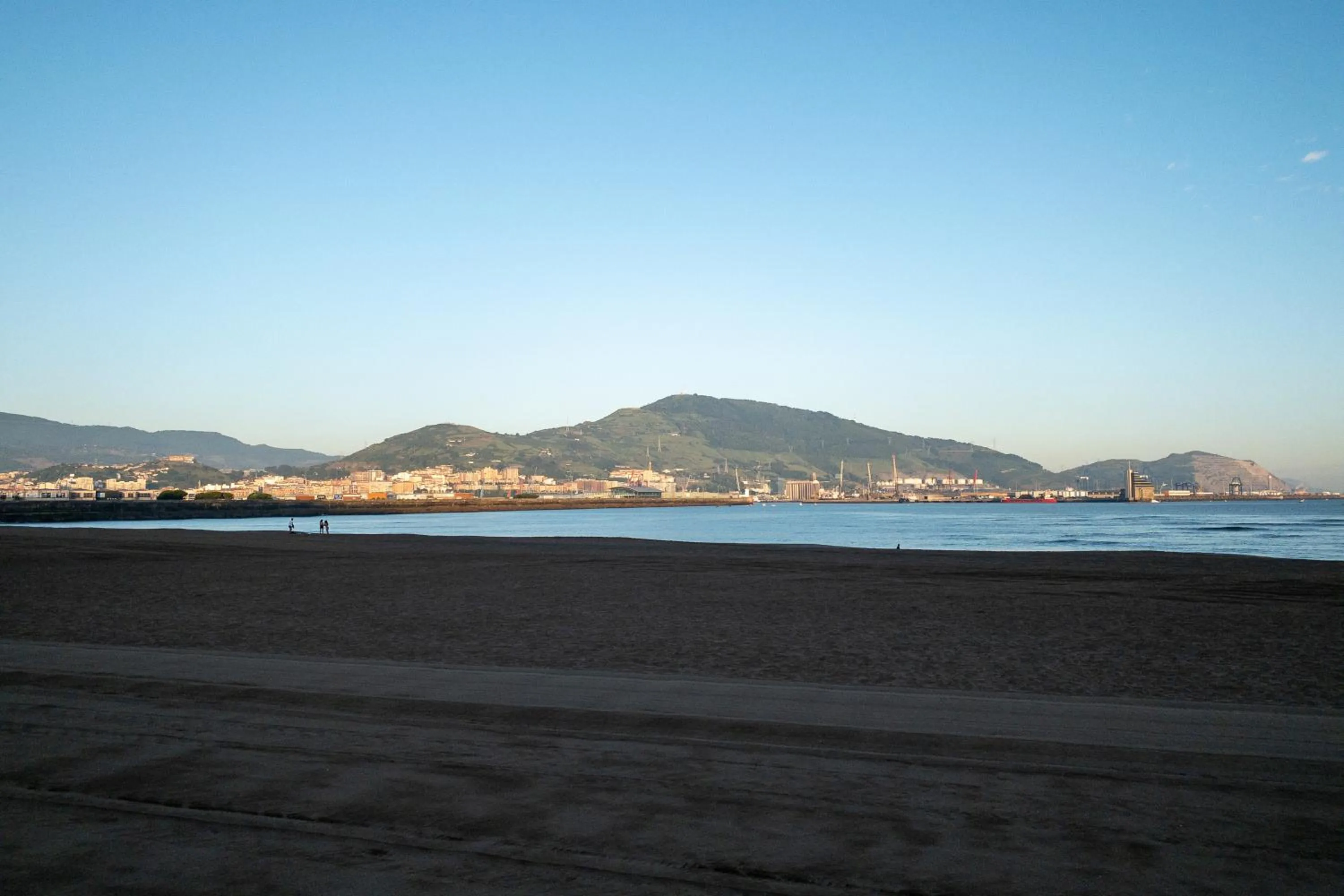 Sea view in Petit Palace Tamarises