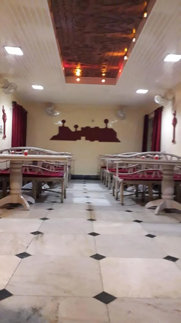 Restaurant/places to eat in Hotel Basundhara