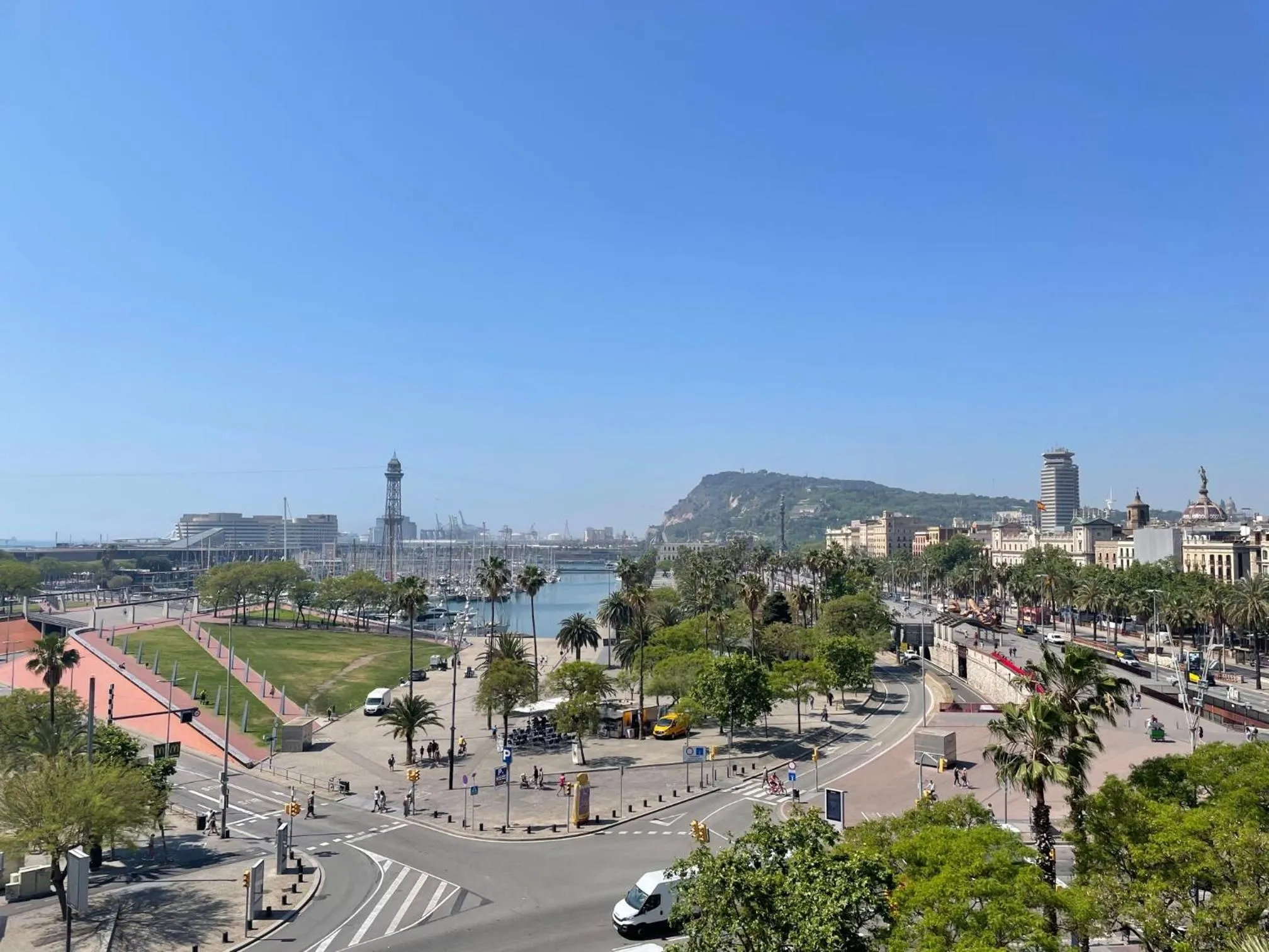 City view in Som Nit Port Vell