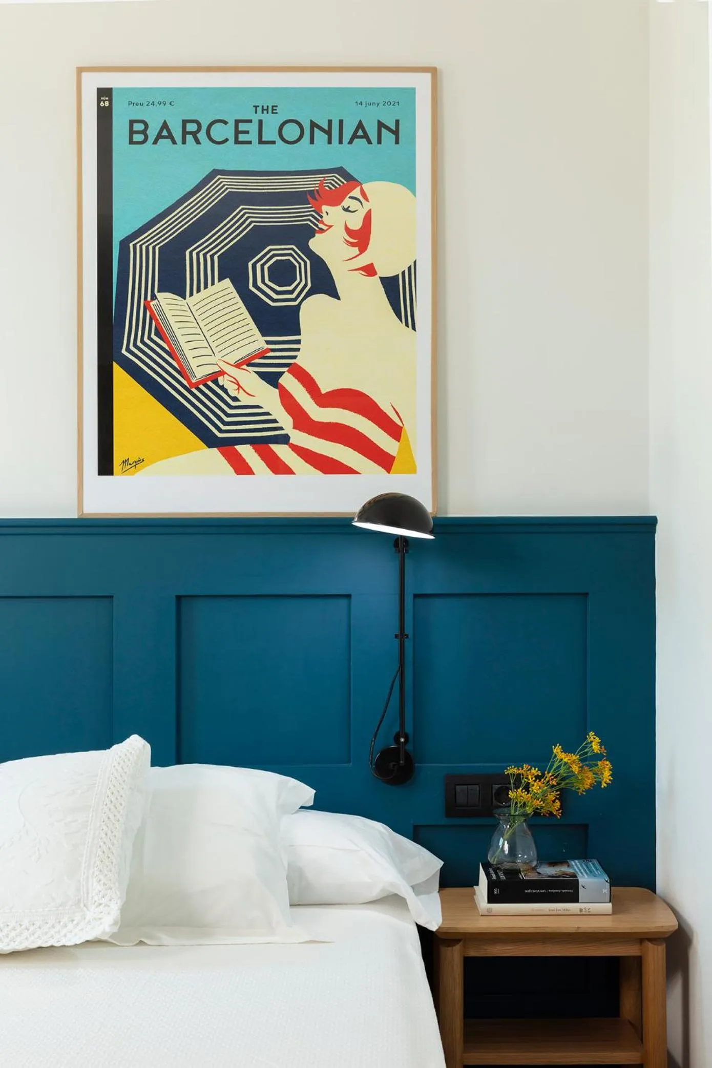 Decorative detail, Bed in Som Nit Port Vell