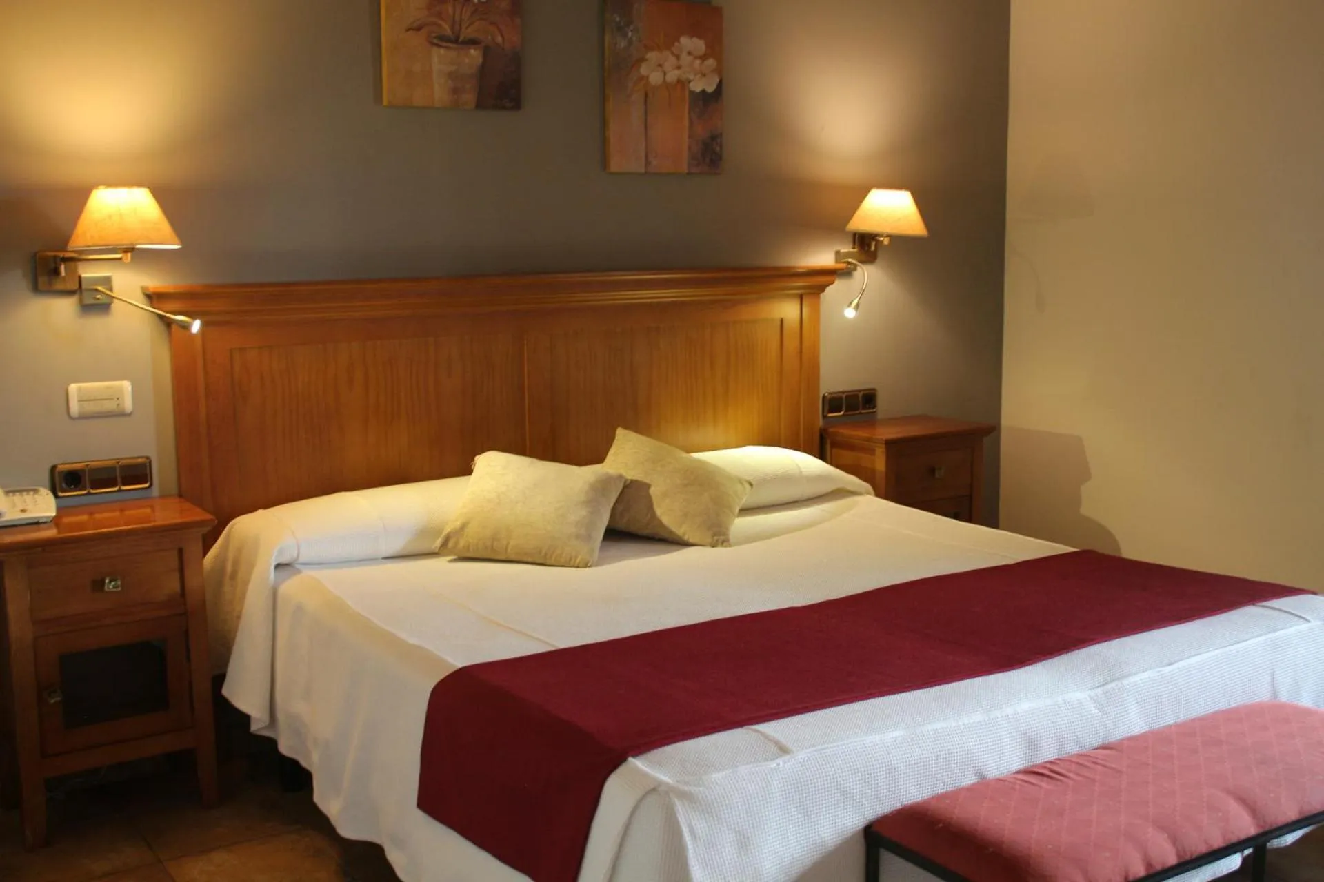 Bed in Hotel & SPA Peña Montañesa