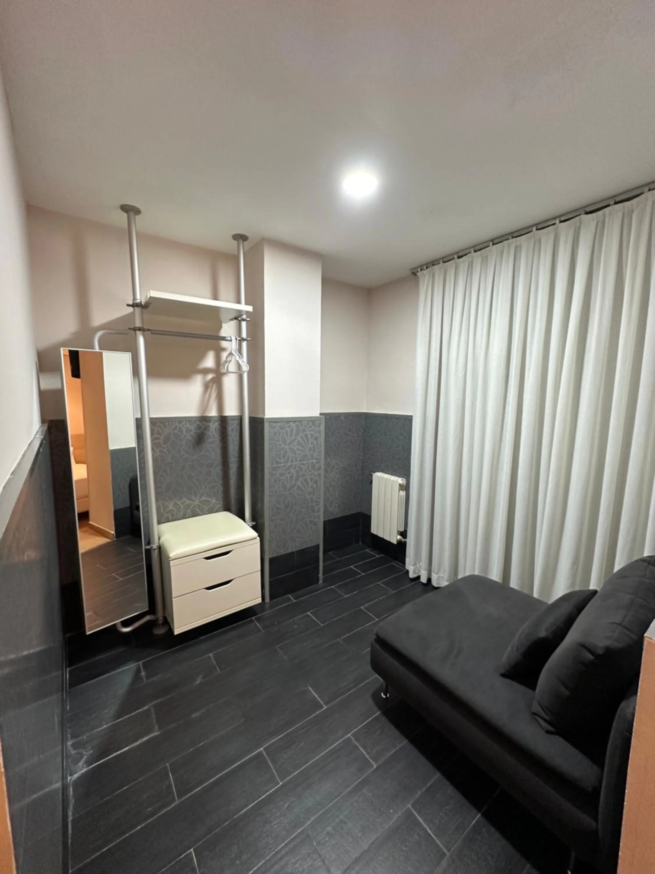 wardrobe in Hotel Pilar Plaza