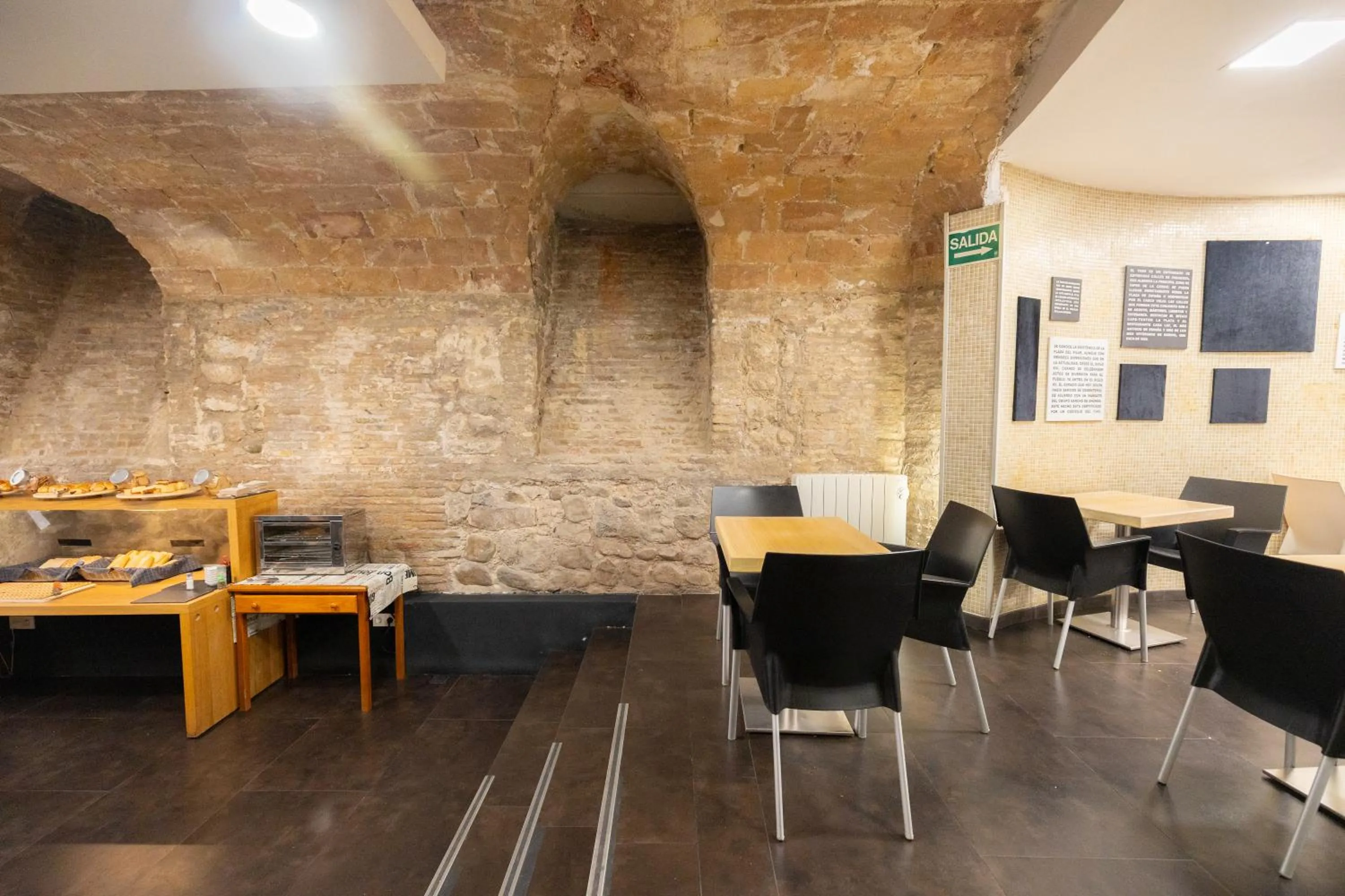 Breakfast in Hotel Pilar Plaza