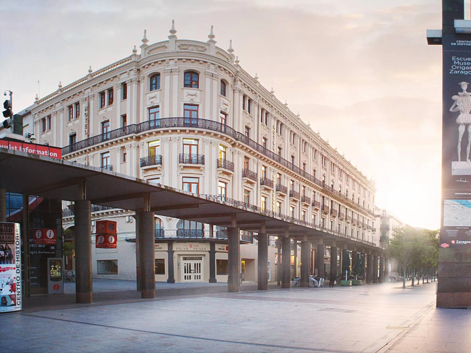 Property building in Hotel Pilar Plaza