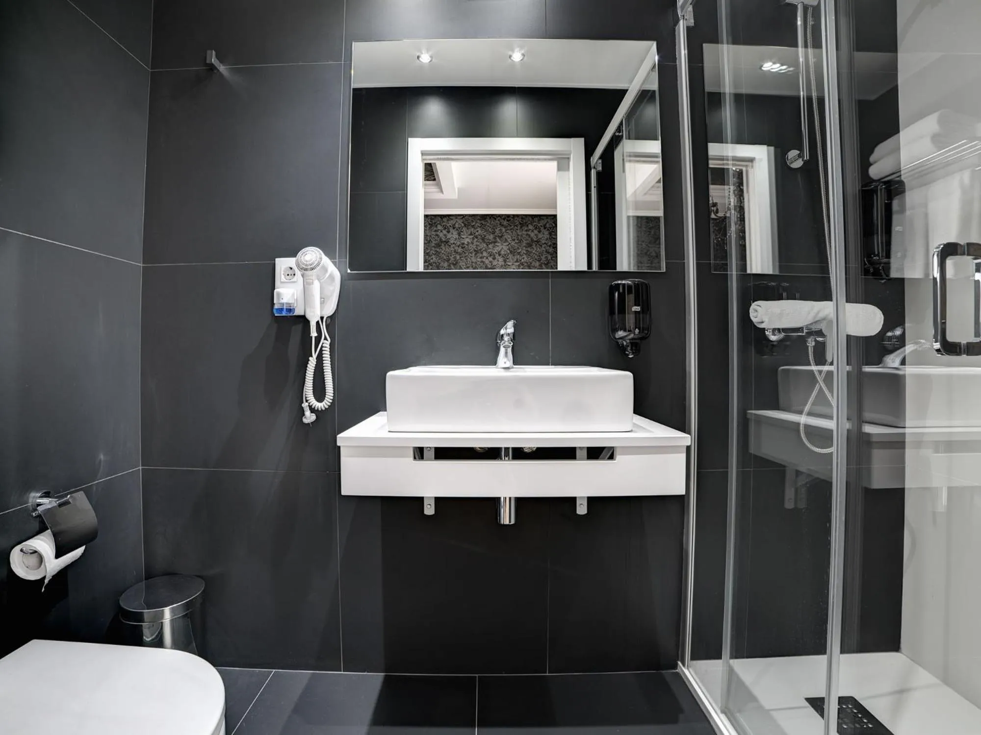 Bathroom in Hotel Pilar Plaza