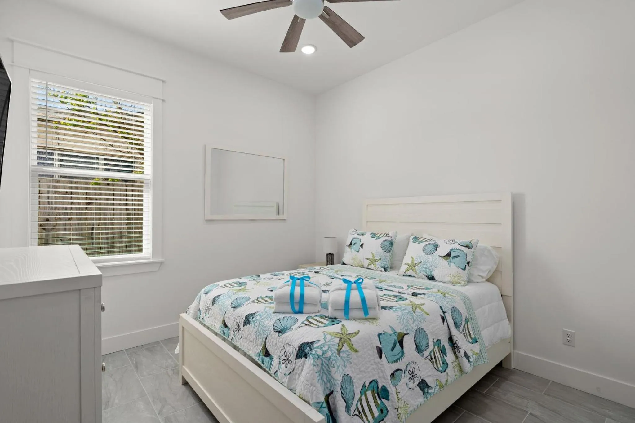 Bed in 20206 First Ave