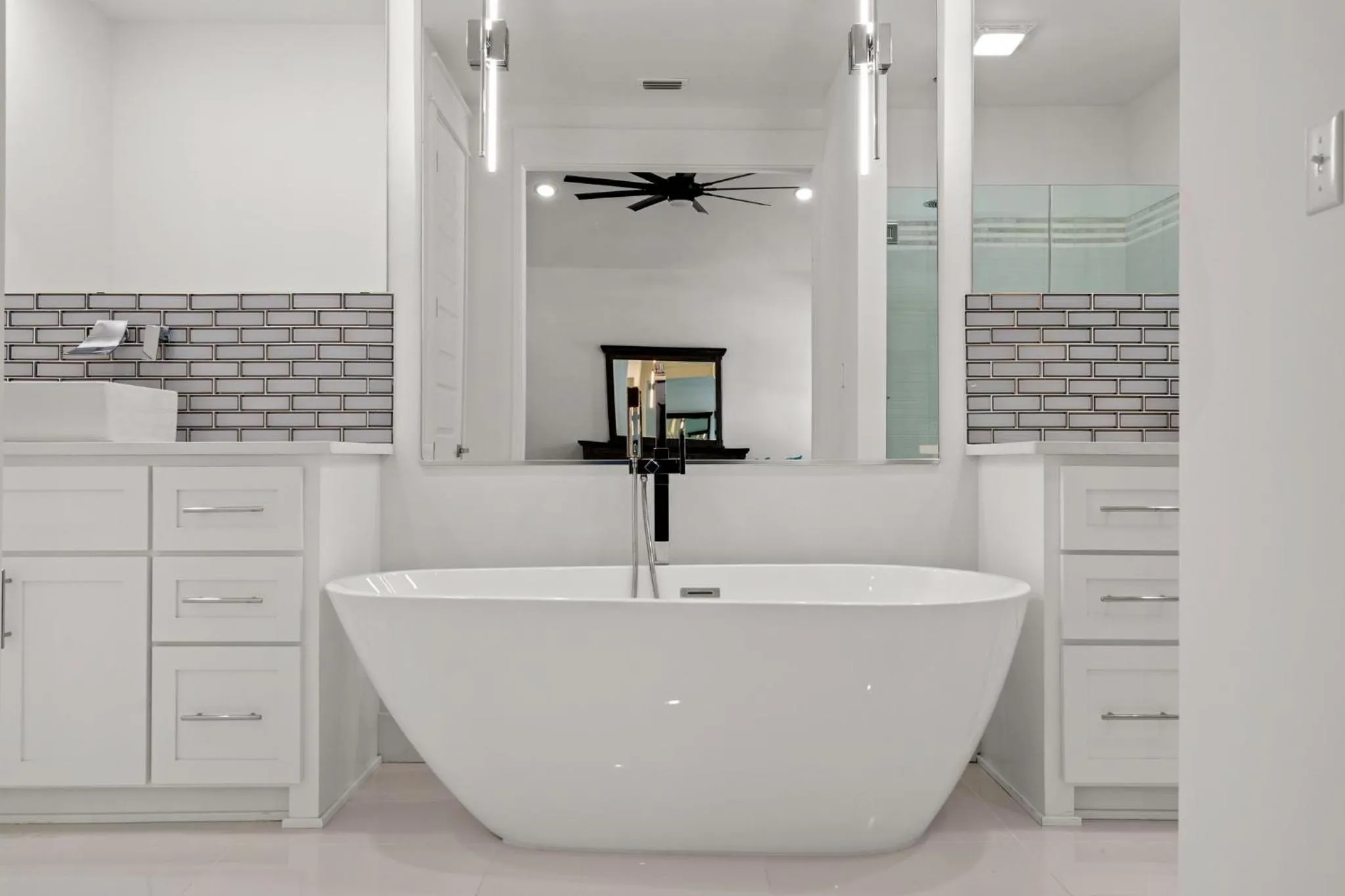 Bathroom in 20206 First Ave