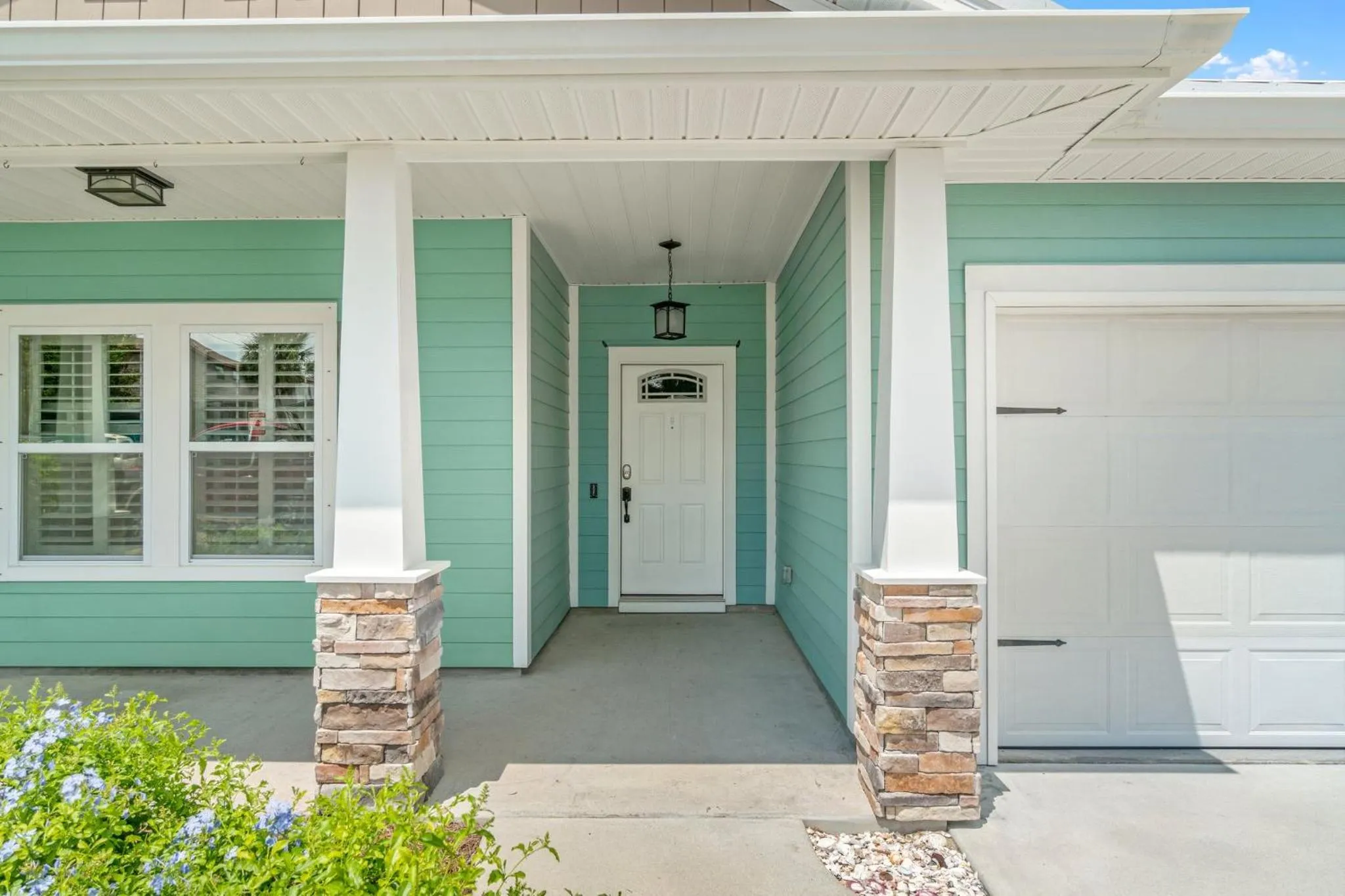 Property building in Charming Retreat, a Short Walk to Laguna Beach, with Room for 10!