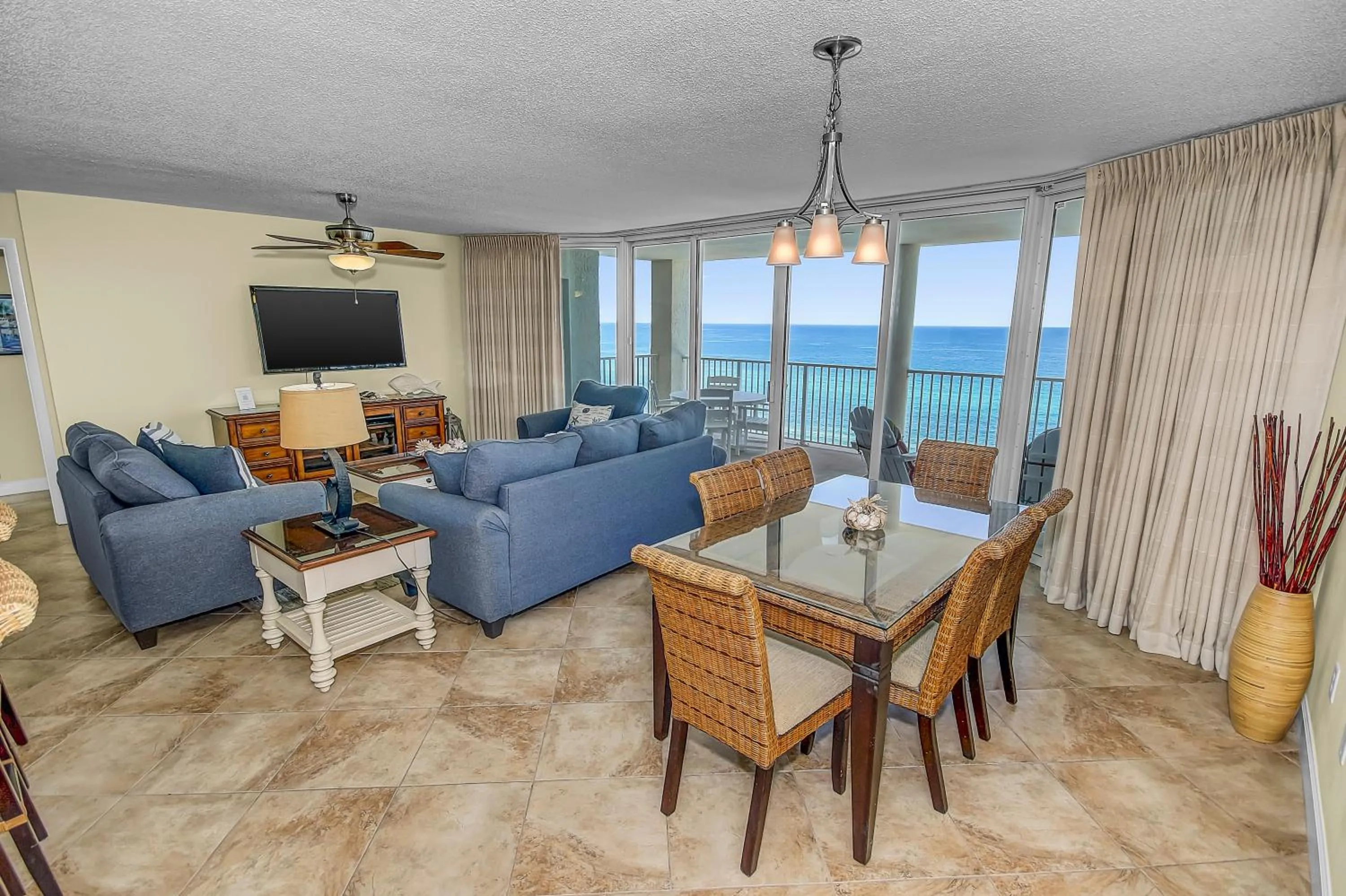 Photo of the whole room in Beautiful Long Beach Condo unit 1-1206! TWO Gulf Masters!