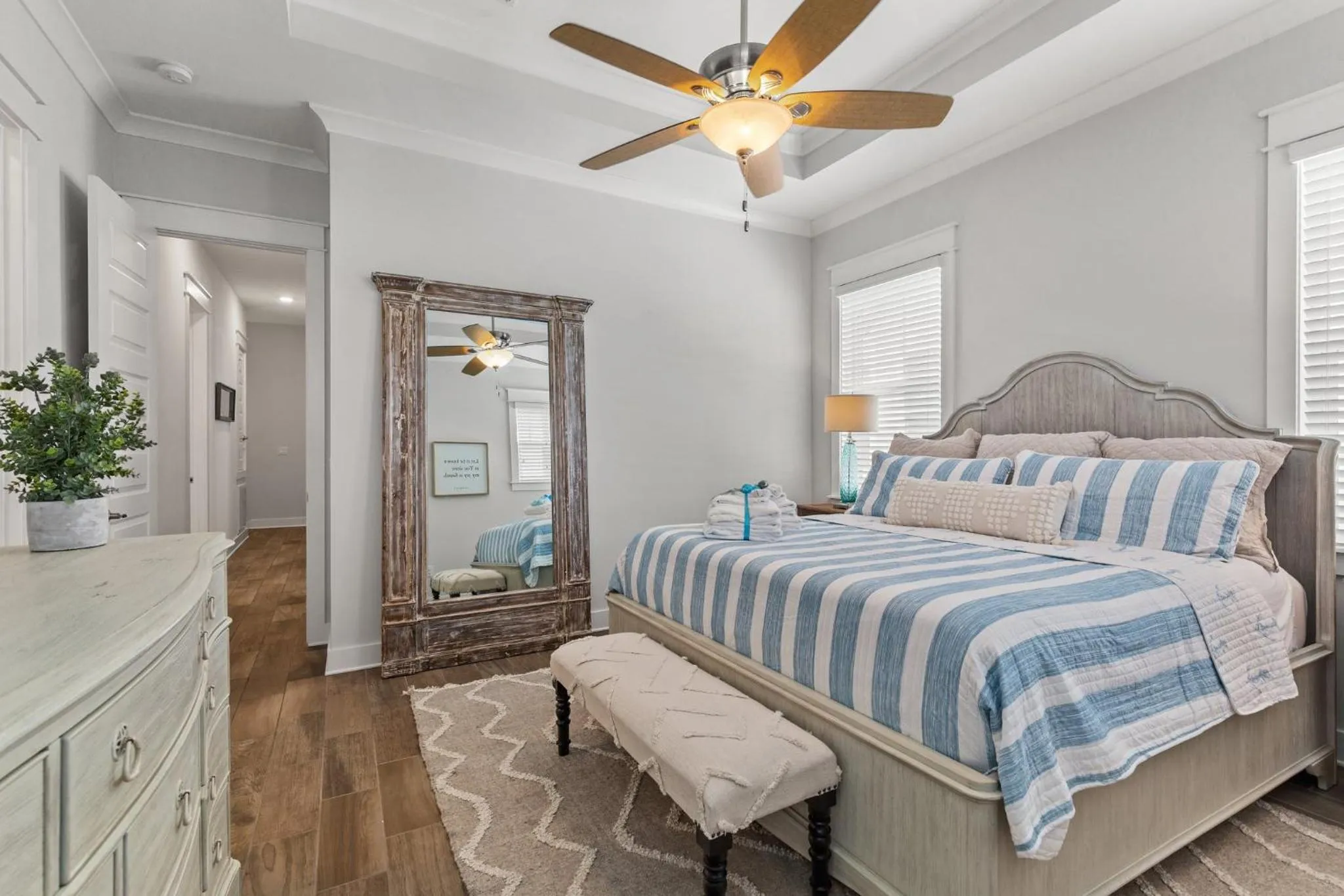 Bed in 24 York Lane | Edgewater Escape