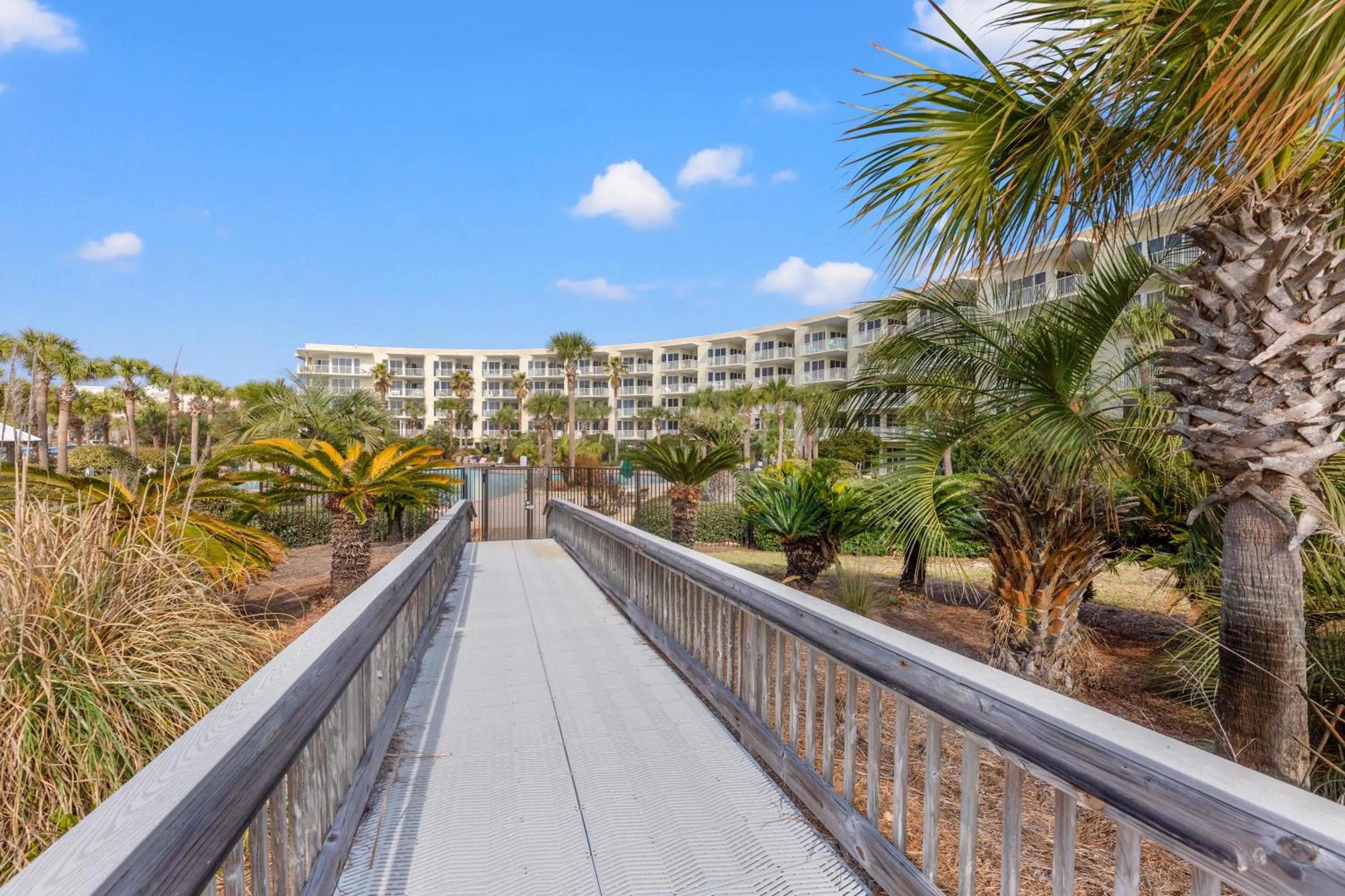 NEWLY RENOVATED! Breathtaking views! Fourth Floor! Pools! Grill! Beach Chairs