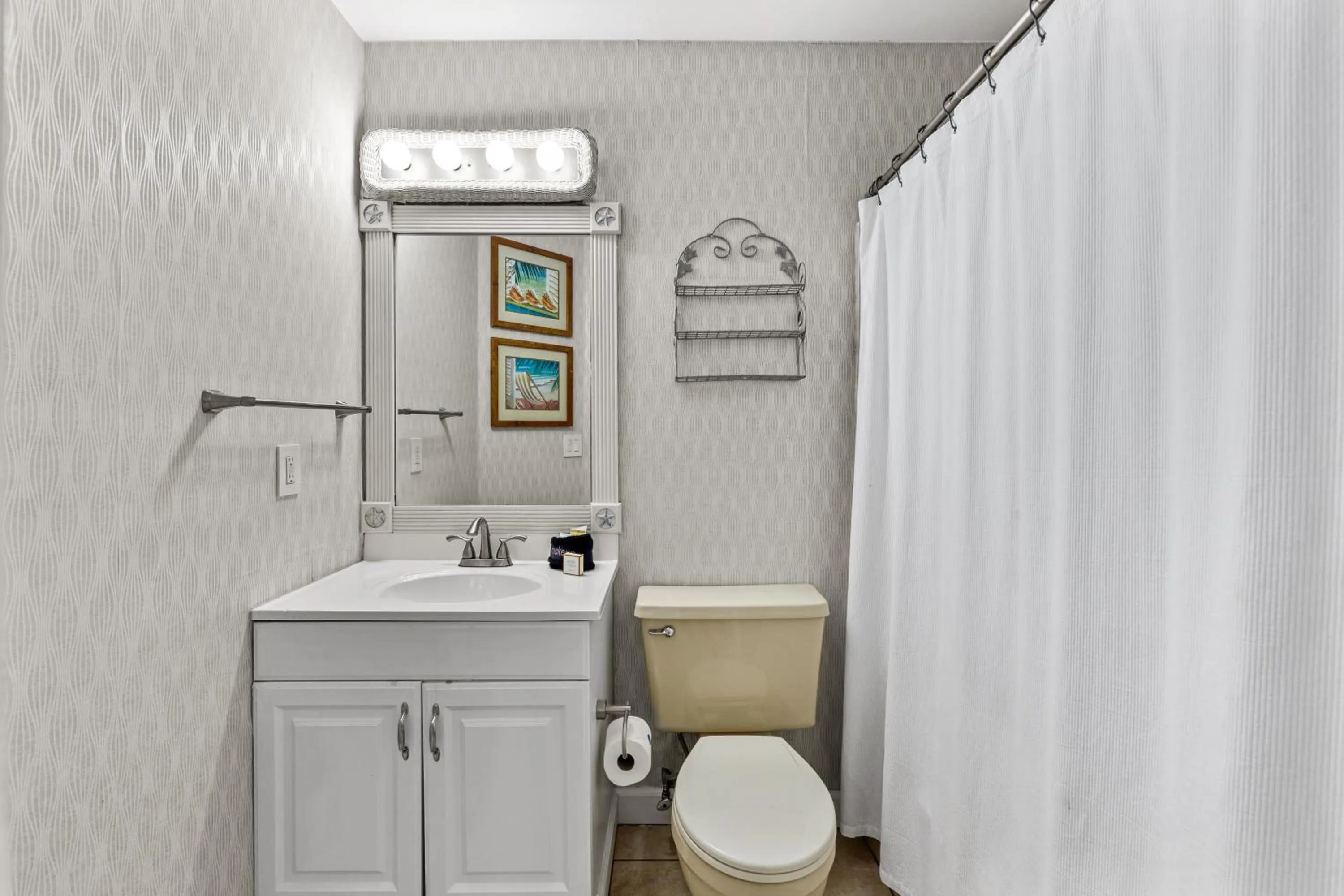 Bathroom in Short Walk to The Beach! Community Pool! Sleeps 6!