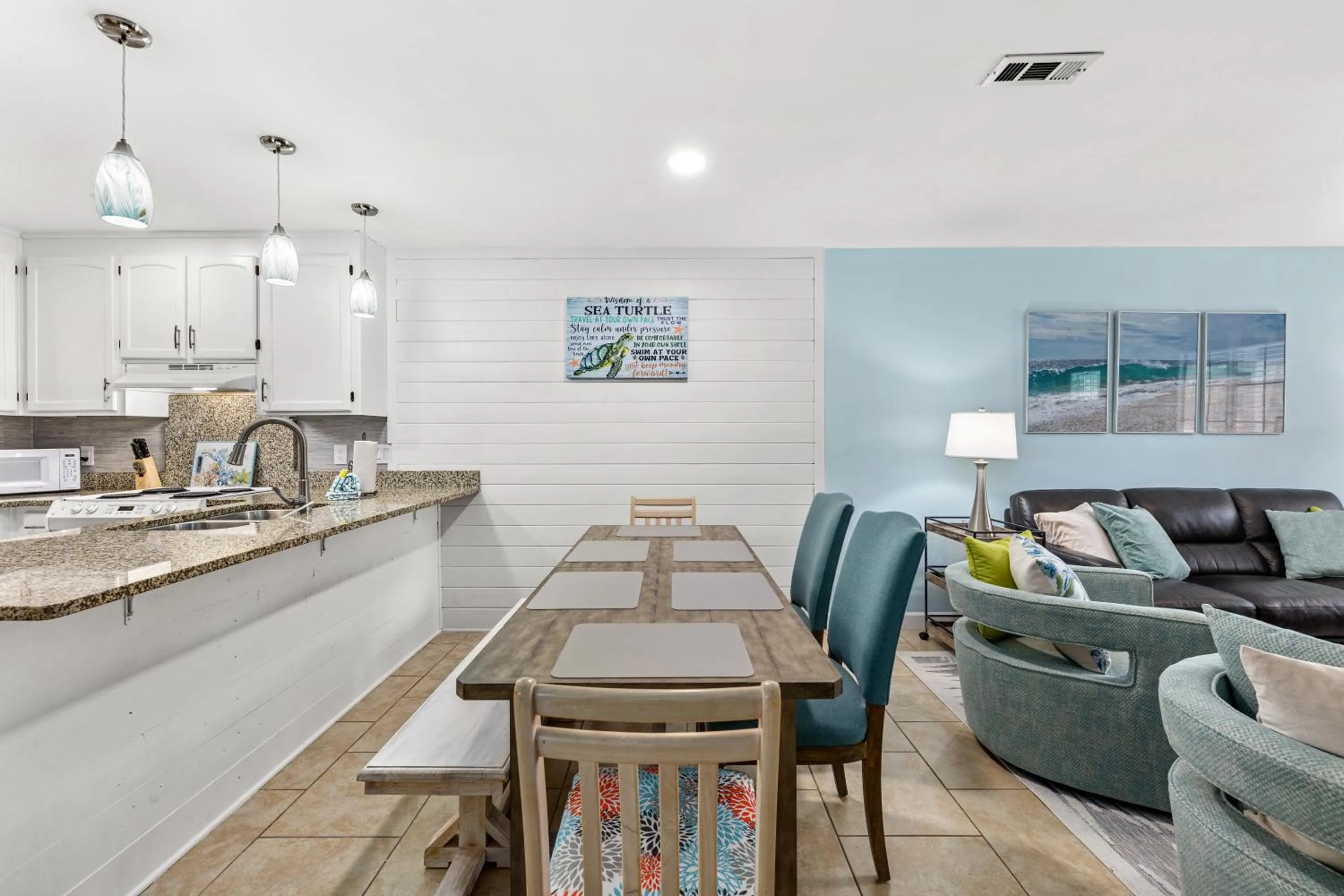Dining area in Short Walk to The Beach! Community Pool! Sleeps 6!