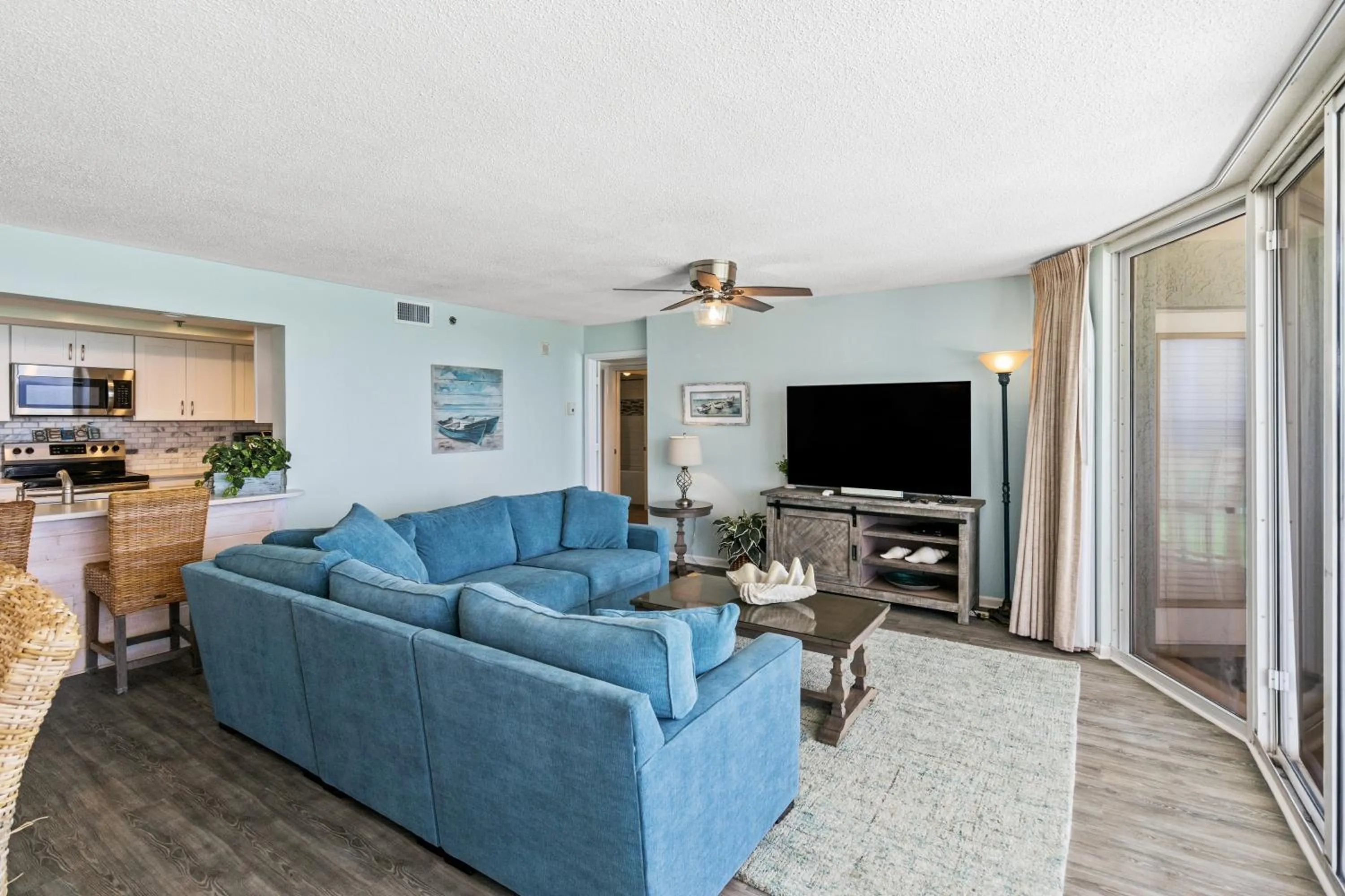 Living room in The Perfect Escape! Long Beach Resort-8th Floor-Gulf Front with AMAZING views