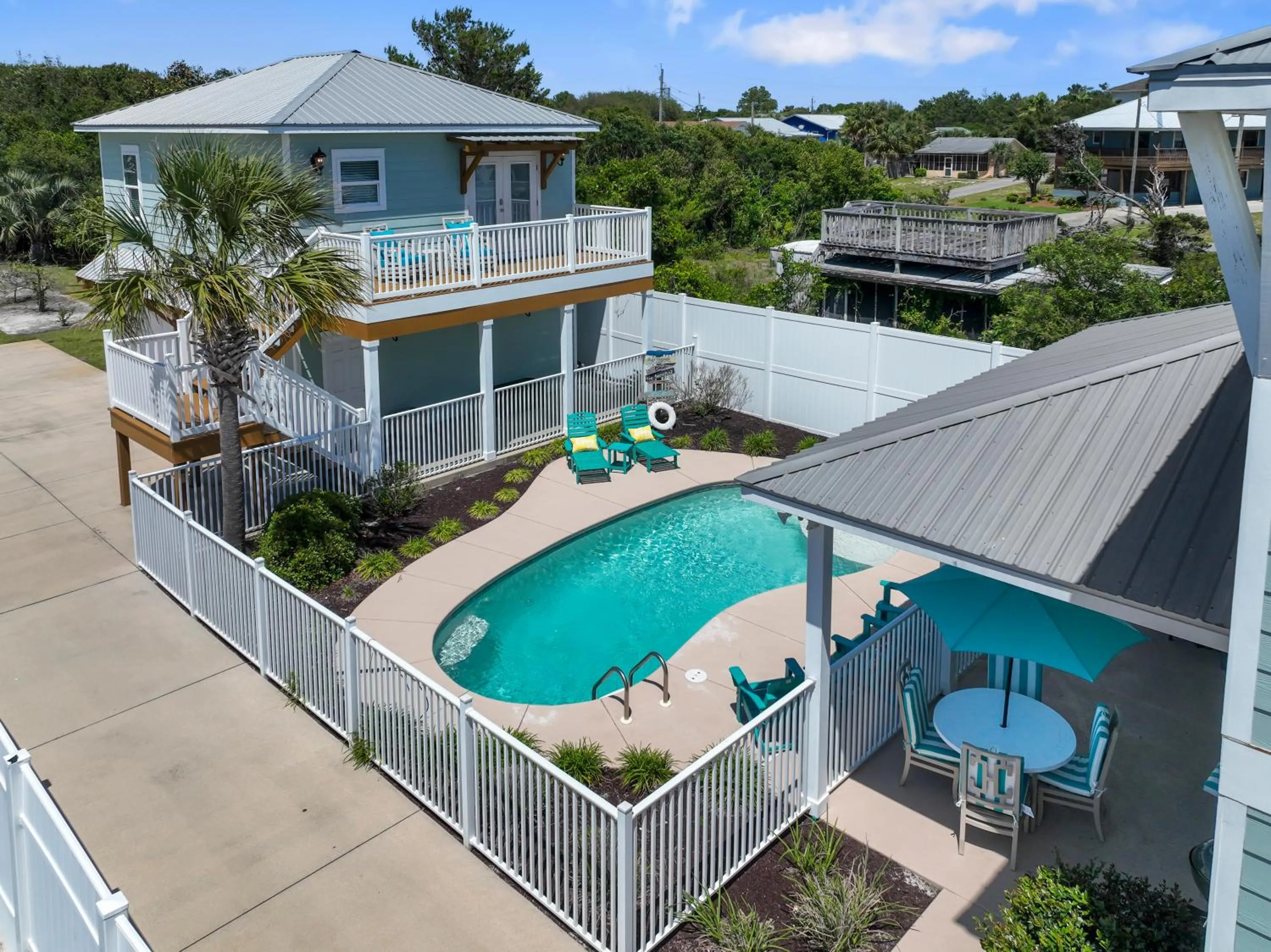 Swimming pool in 5 Bed, 5 Bath Beach Home/Only a 3 Minute Walk To The Beach! SLEEPS 12