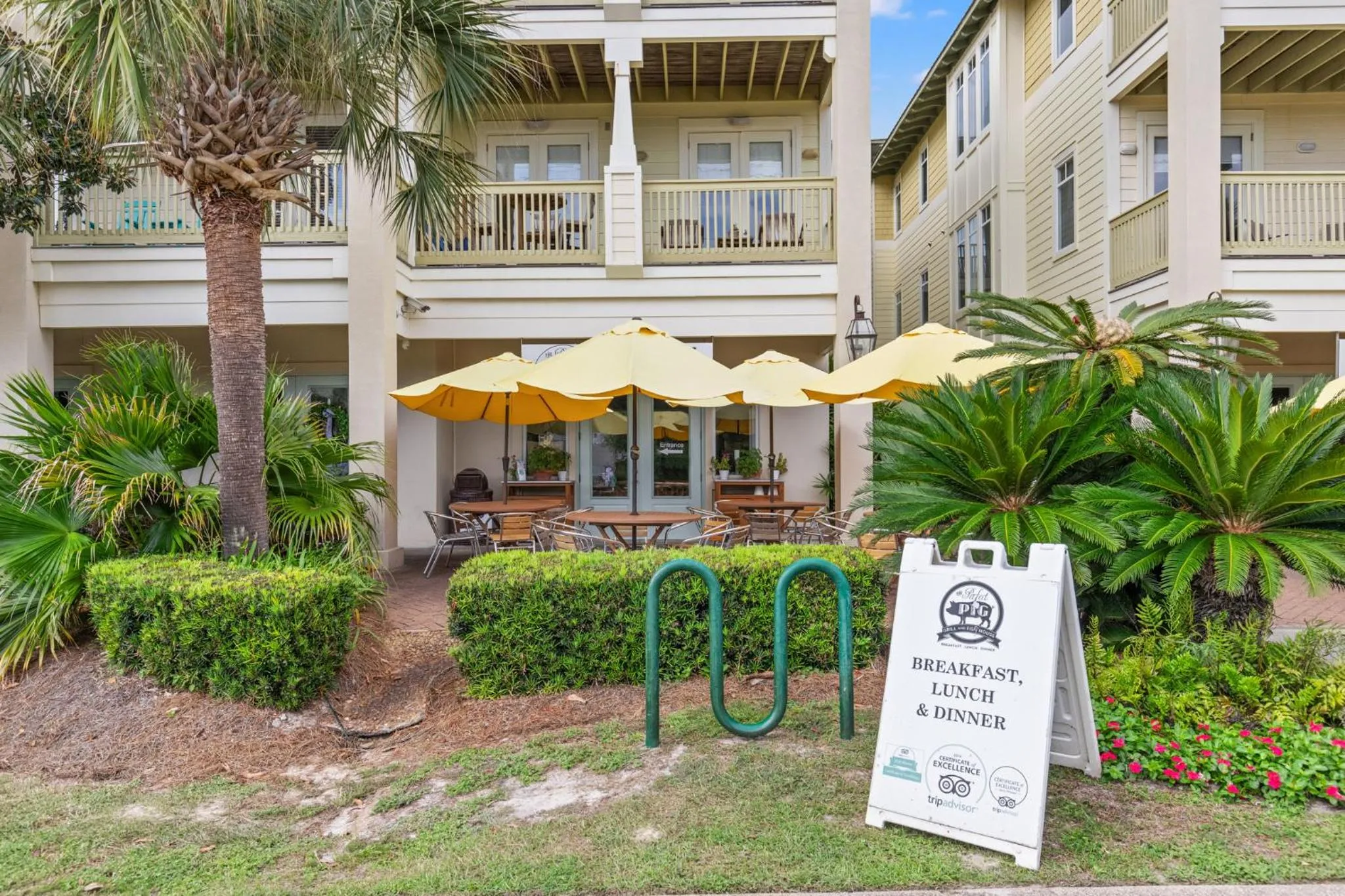 Property building in One Upon A Tide - Private Pool - Mother-In-Law Suite