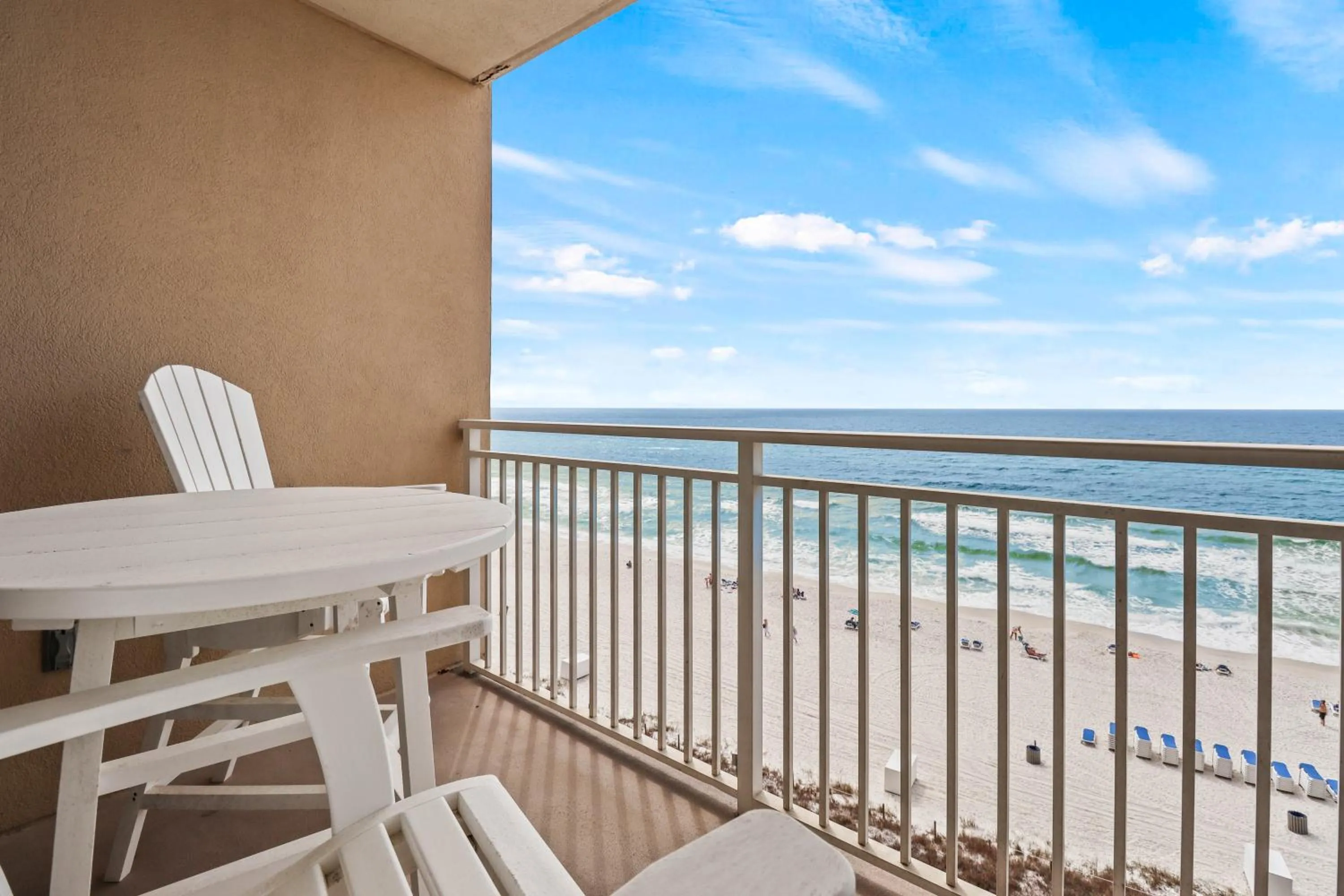 Balcony/Terrace in Emerald Beach Resort by Blue Swell