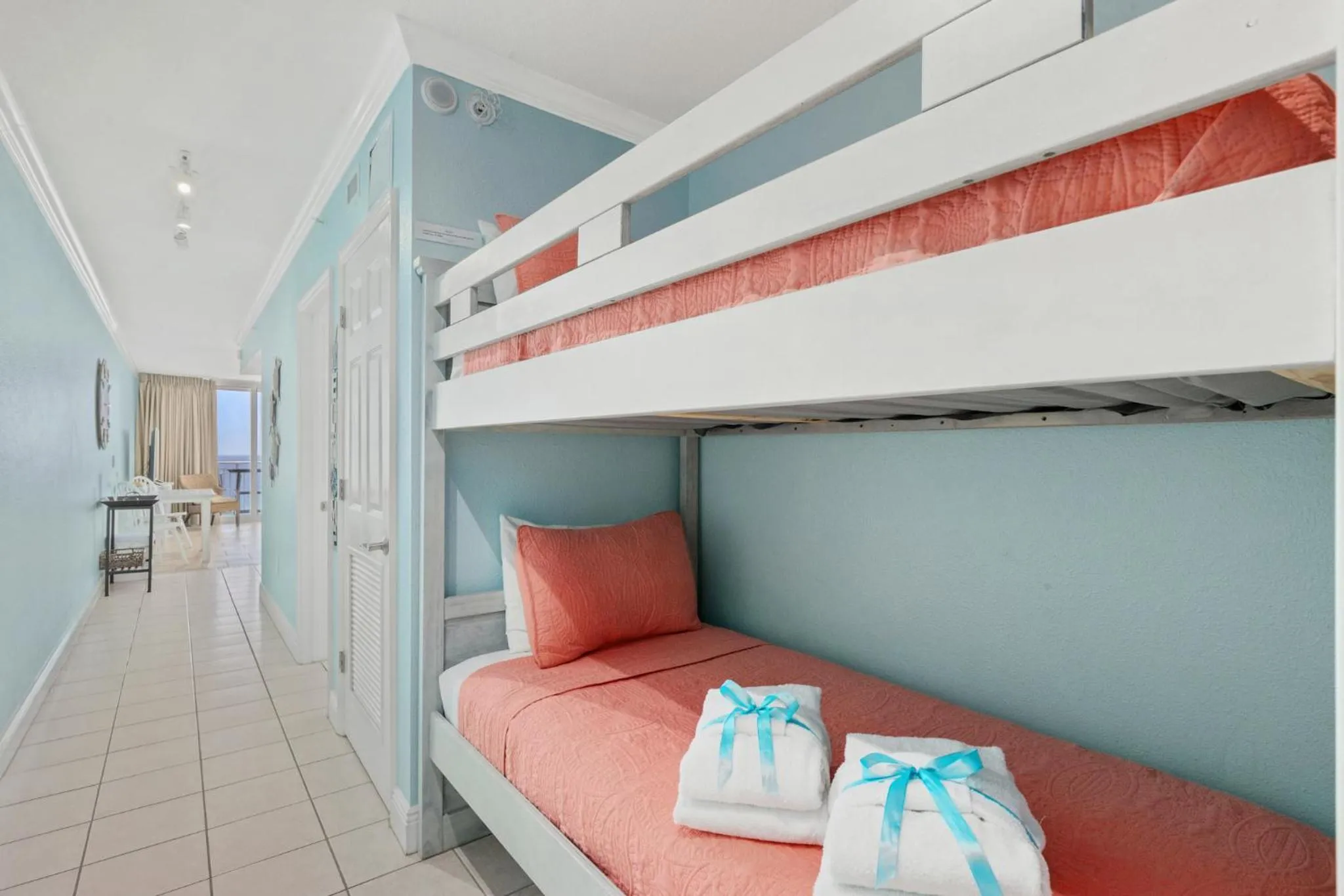 Bed in Emerald Beach Resort by Blue Swell