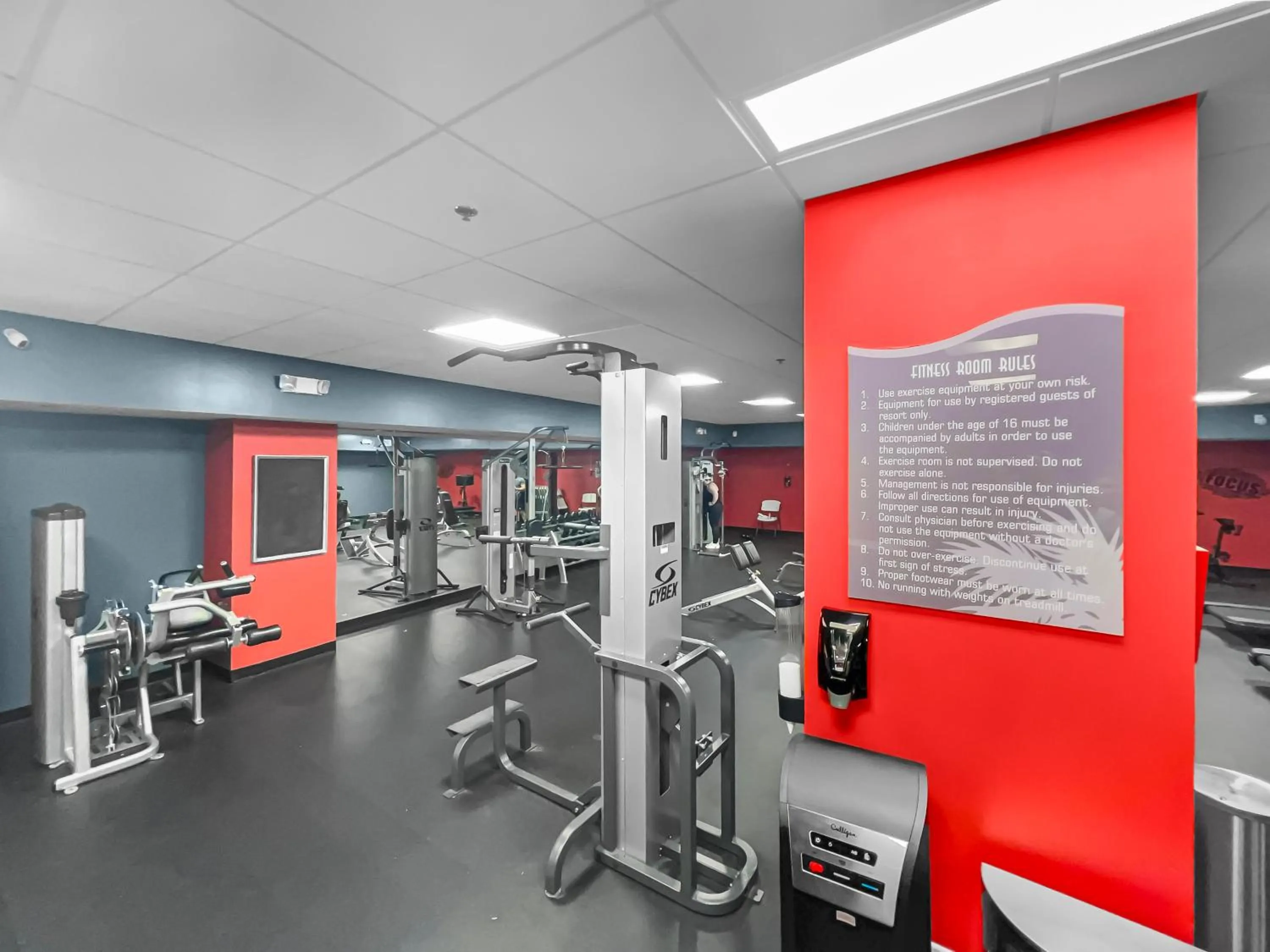 Fitness centre/facilities in Emerald Beach Resort by Blue Swell