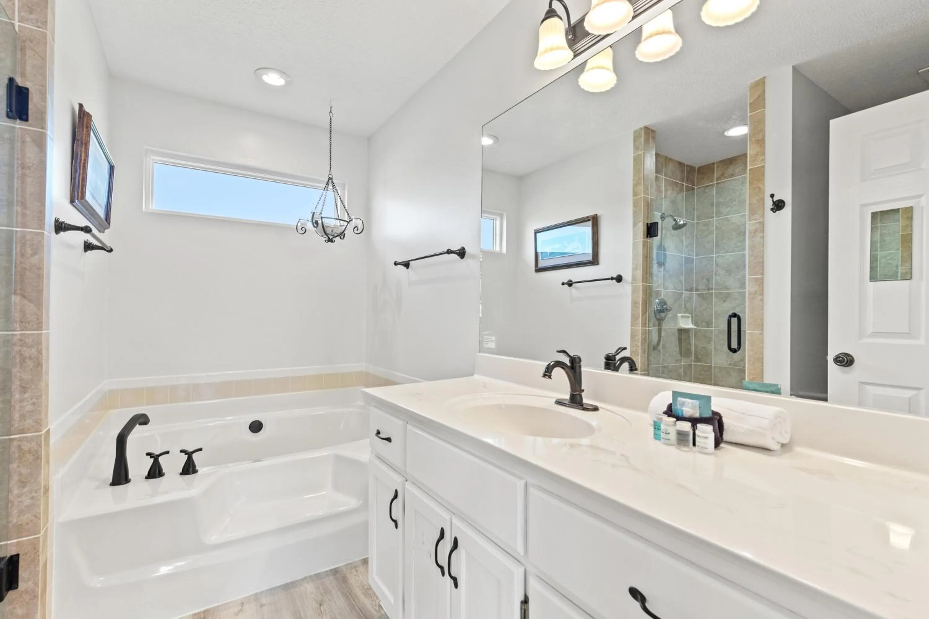 Bathroom in Vacation in This Gorgeous 2-Story Home! 3 BR 3 BA! Sleeps 8!